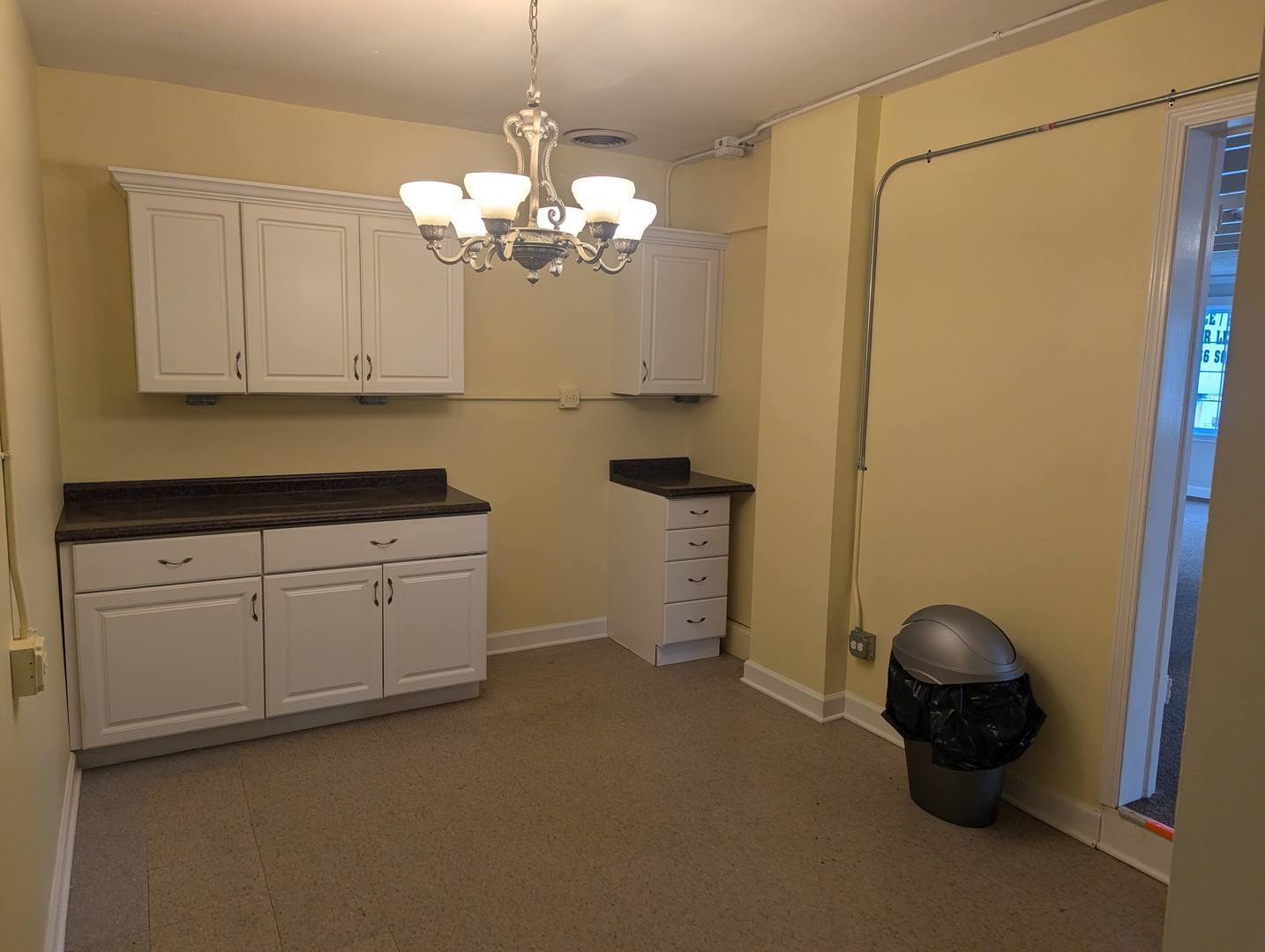 225 N NORTHWEST Highway, Palatine, IL 60067