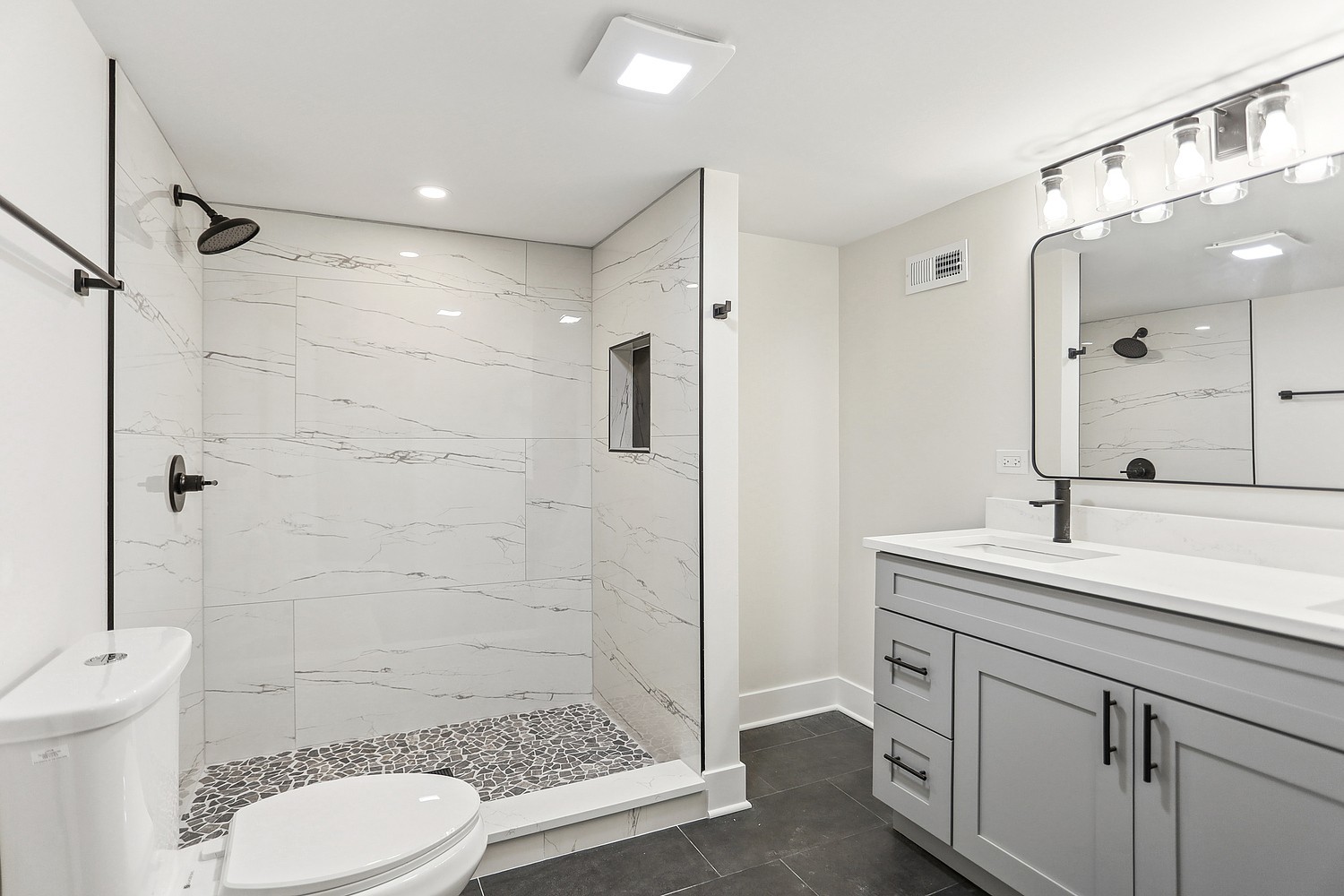 4832 W Harrison Street, Chicago, IL 60644