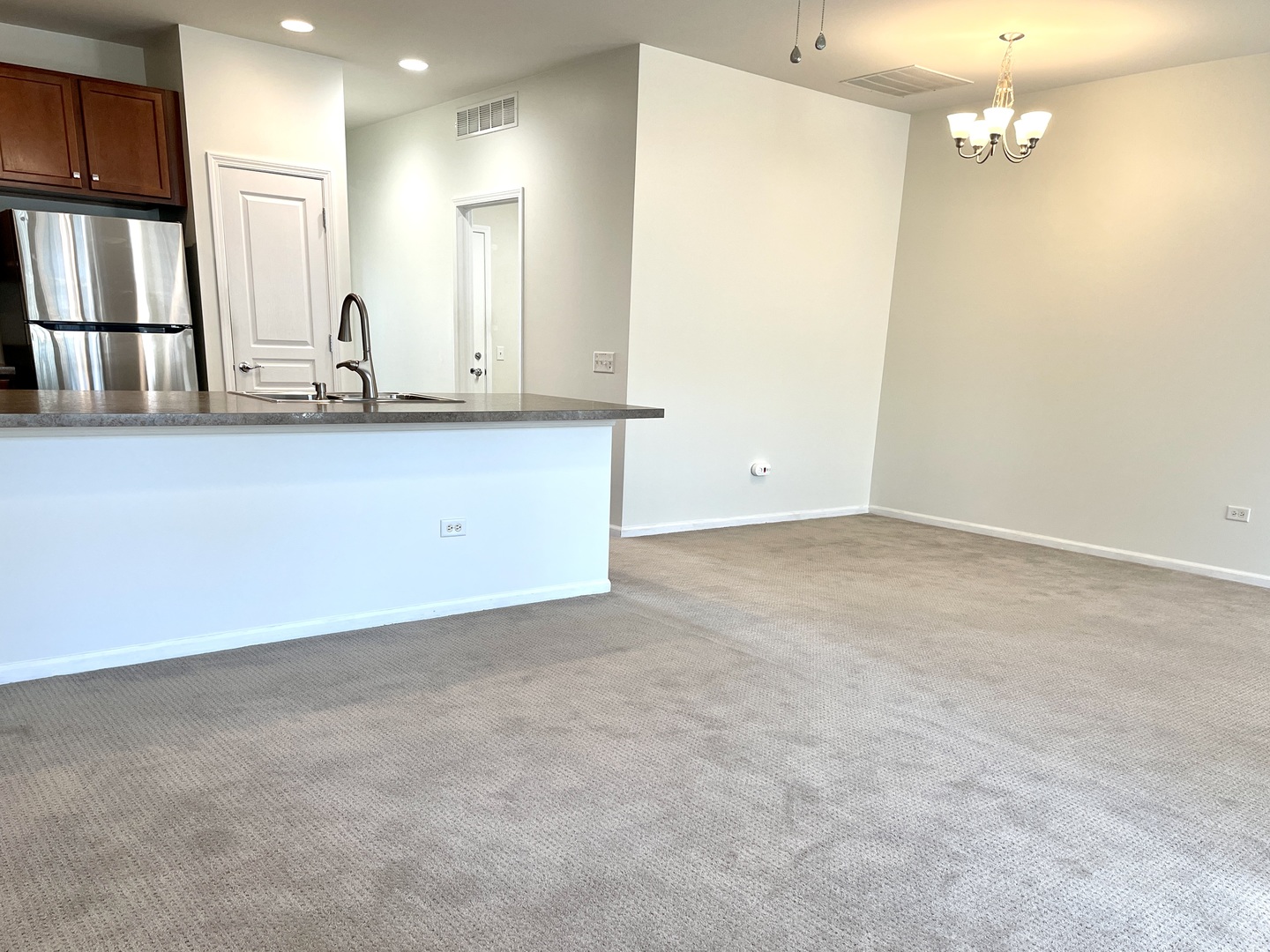 704 Flag Drive, Shorewood, IL 60404