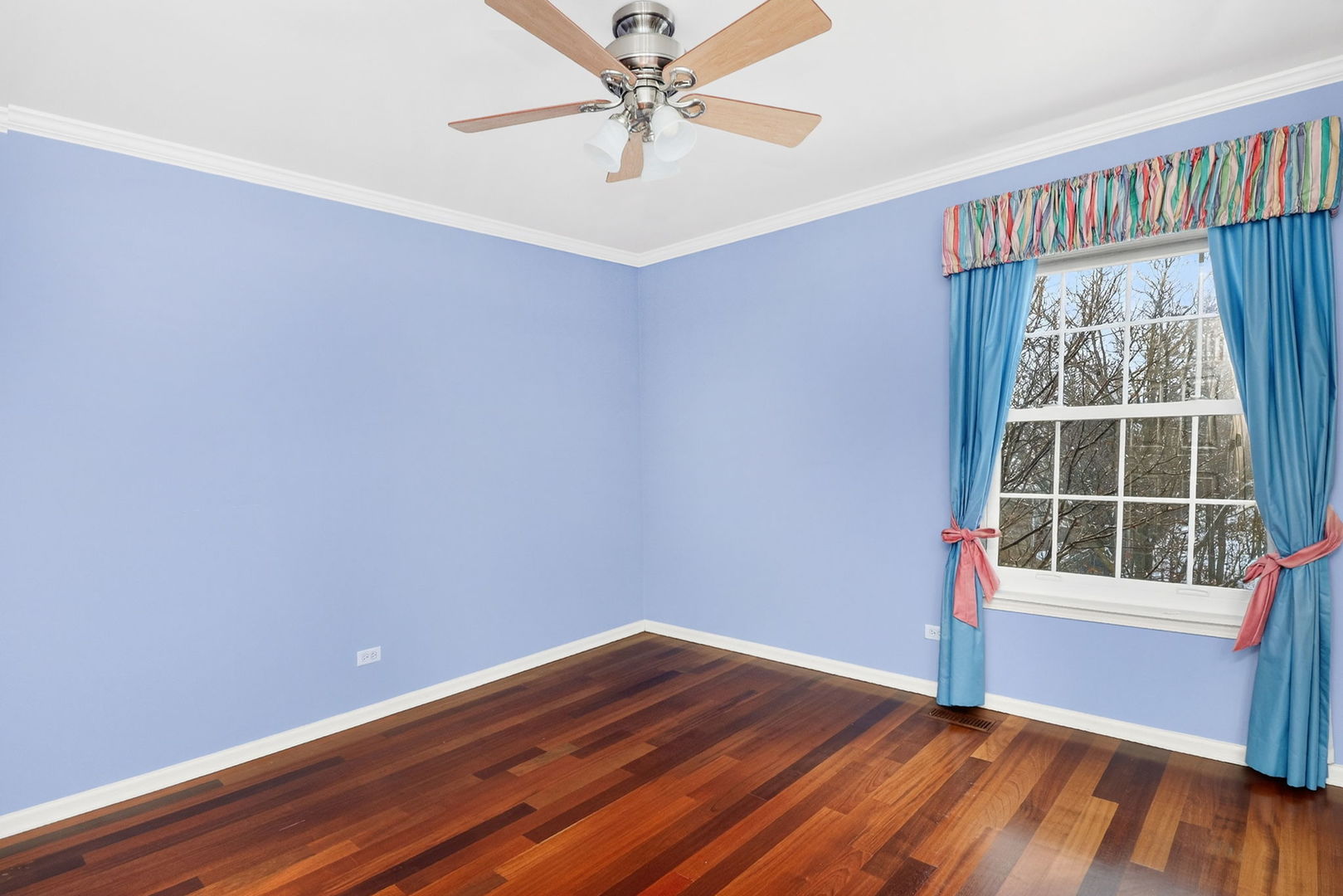 1628 Luther Avenue, Oakbrook Terrace, IL 60181