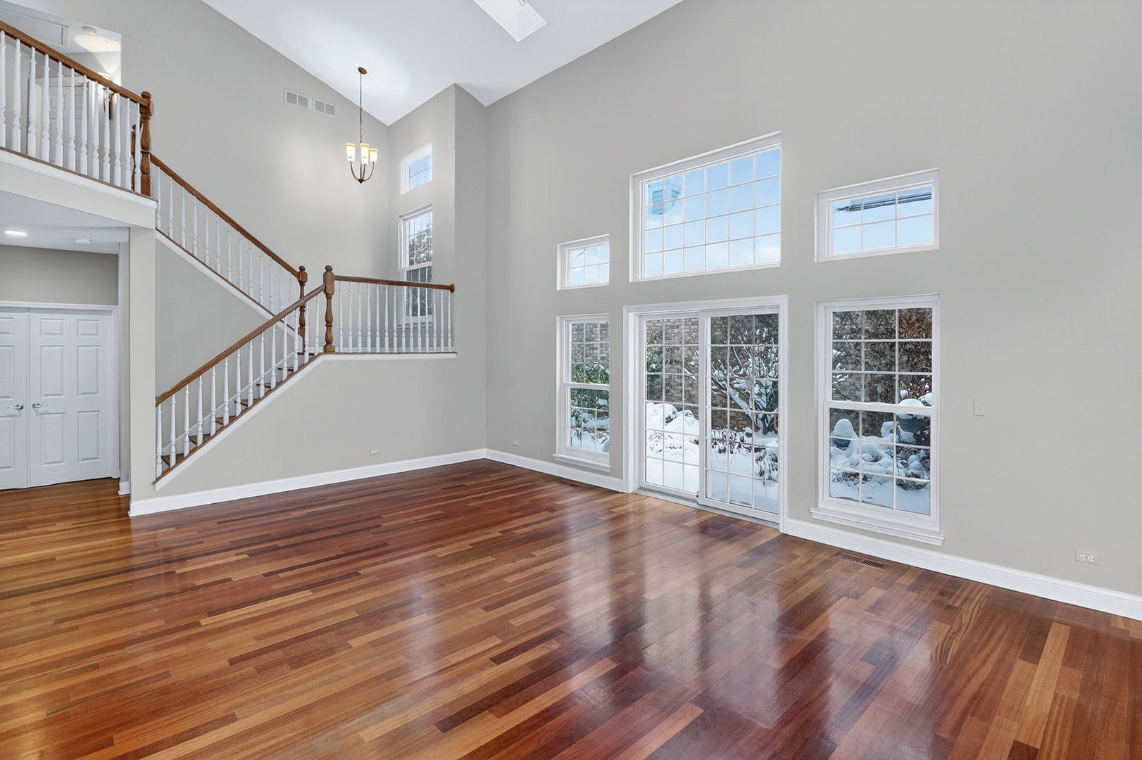 1628 Luther Avenue, Oakbrook Terrace, IL 60181