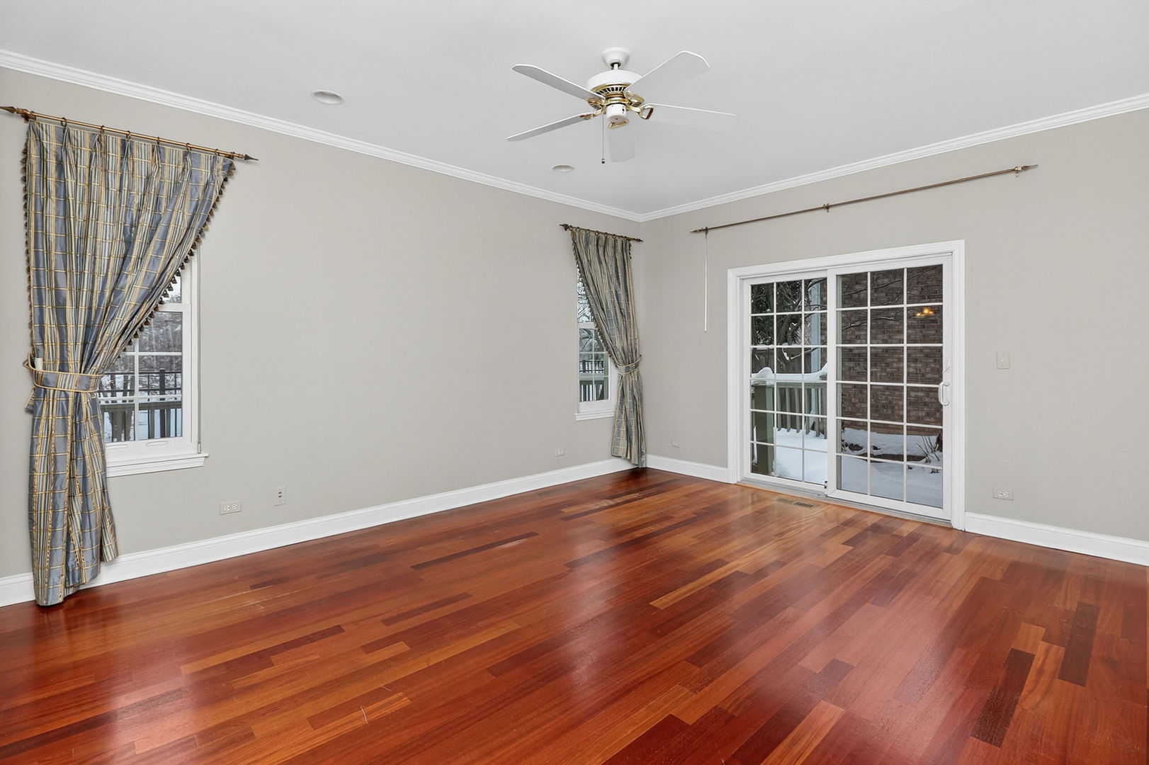 1628 Luther Avenue, Oakbrook Terrace, IL 60181