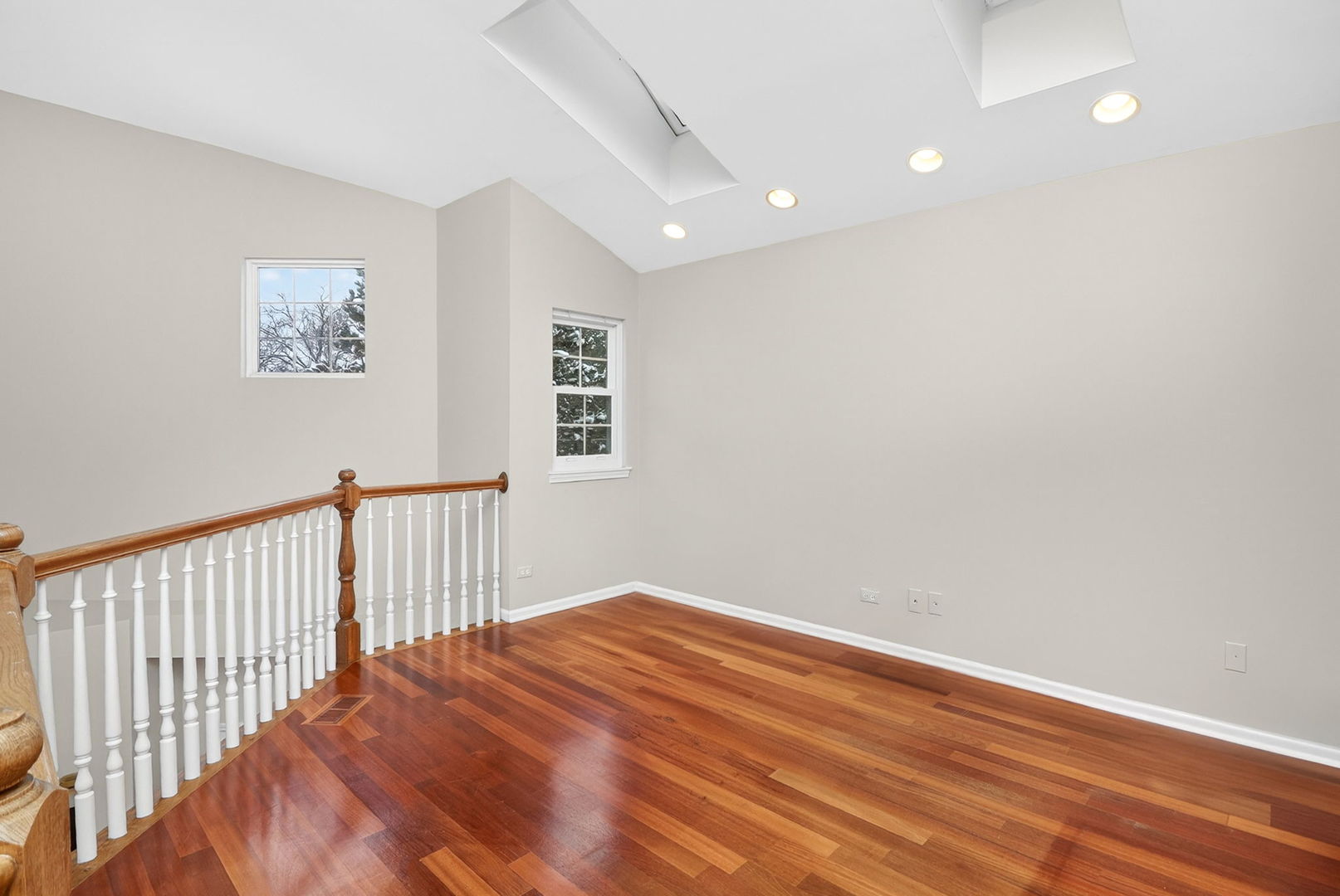 1628 Luther Avenue, Oakbrook Terrace, IL 60181