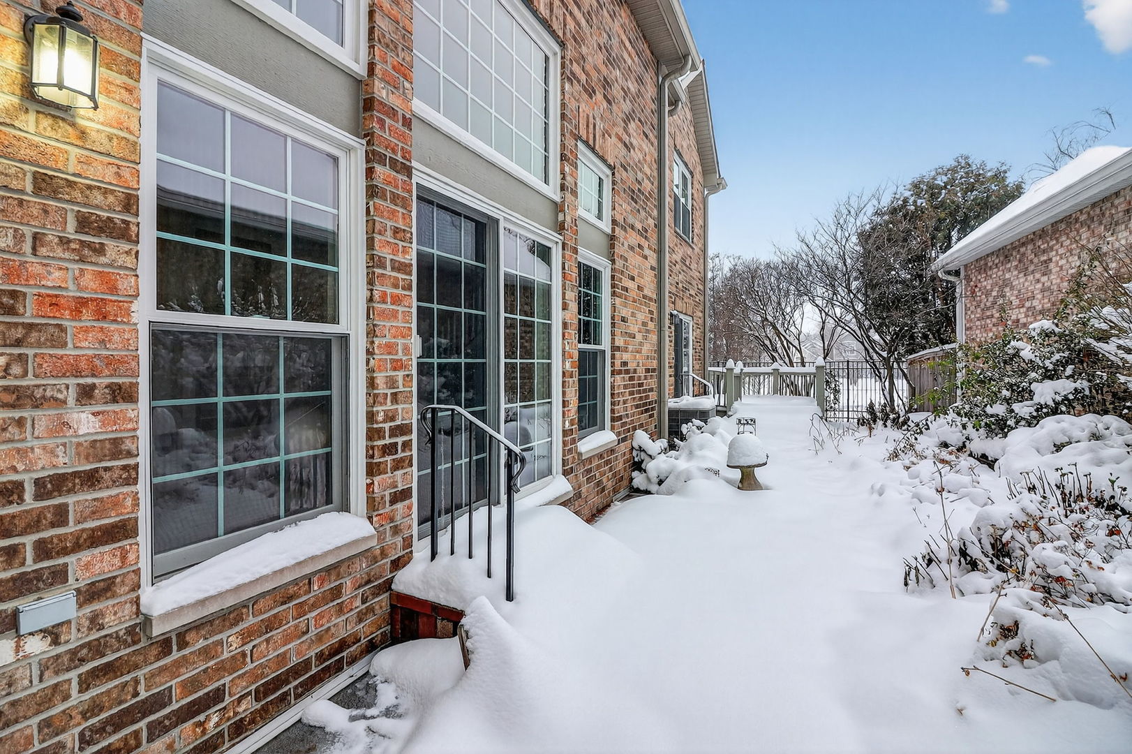 1628 Luther Avenue, Oakbrook Terrace, IL 60181