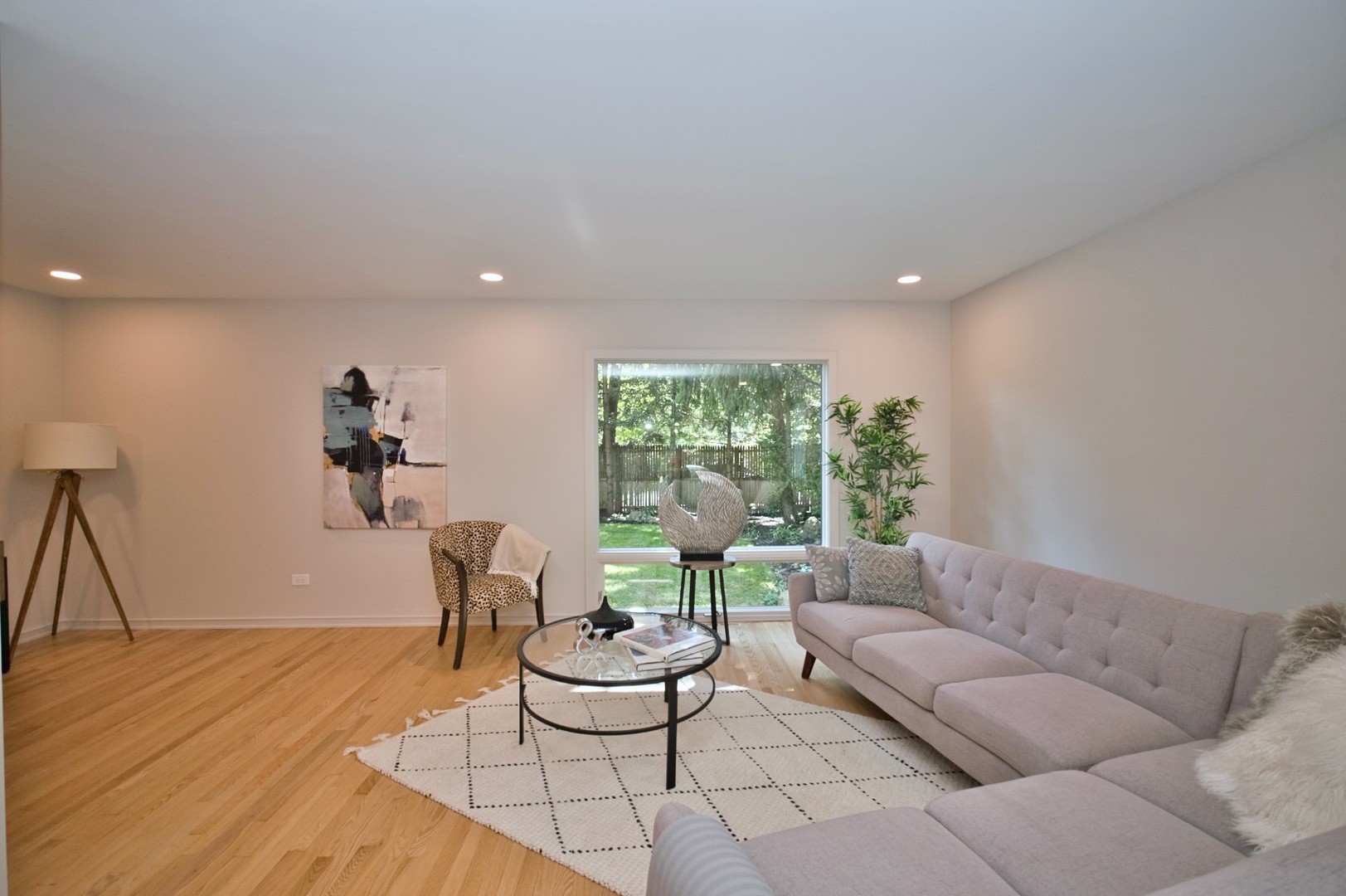 186 W Scranton Avenue, Lake Bluff, IL 60044