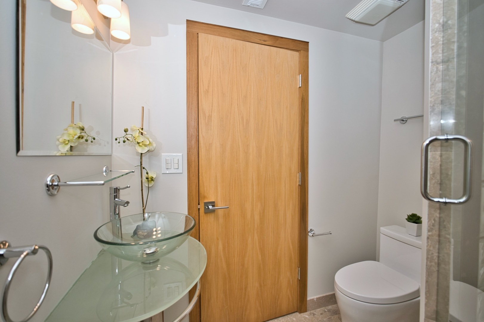 186 W Scranton Avenue, Lake Bluff, IL 60044