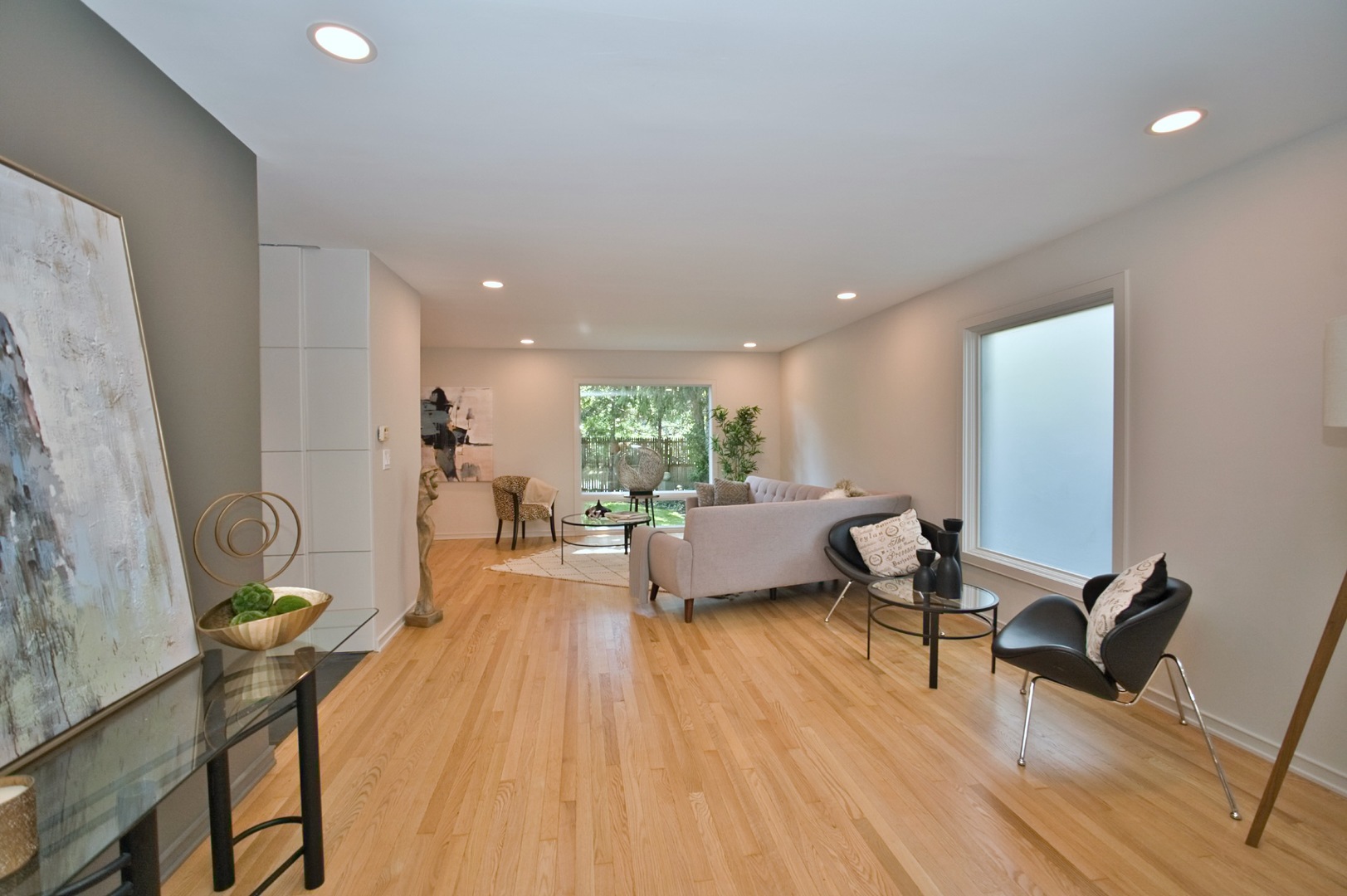 186 W Scranton Avenue, Lake Bluff, IL 60044