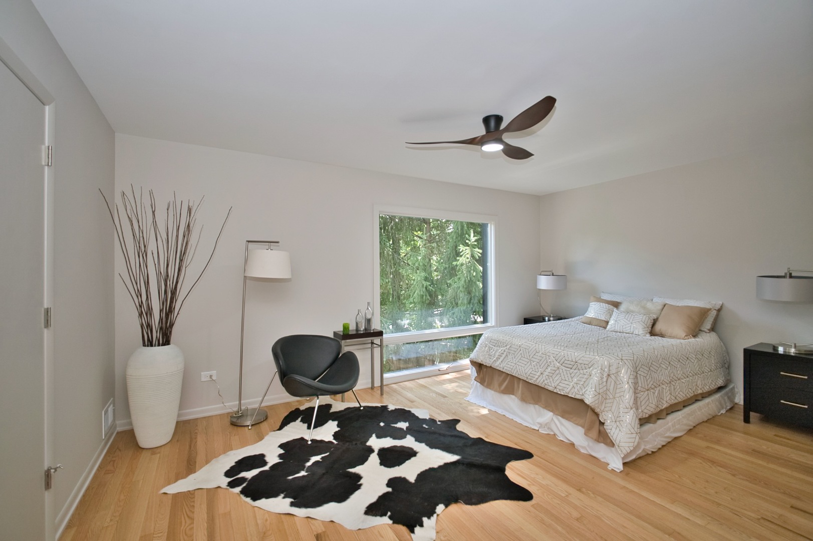 186 W Scranton Avenue, Lake Bluff, IL 60044