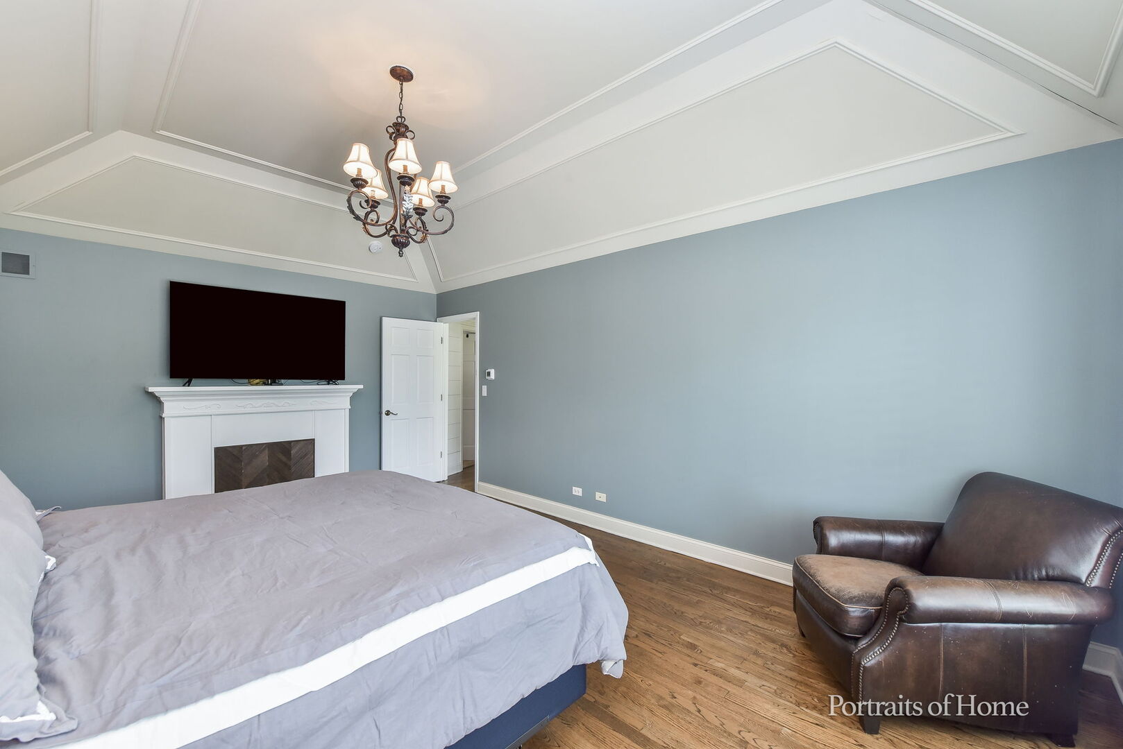 4007 Heron Court, Naperville, IL 60564