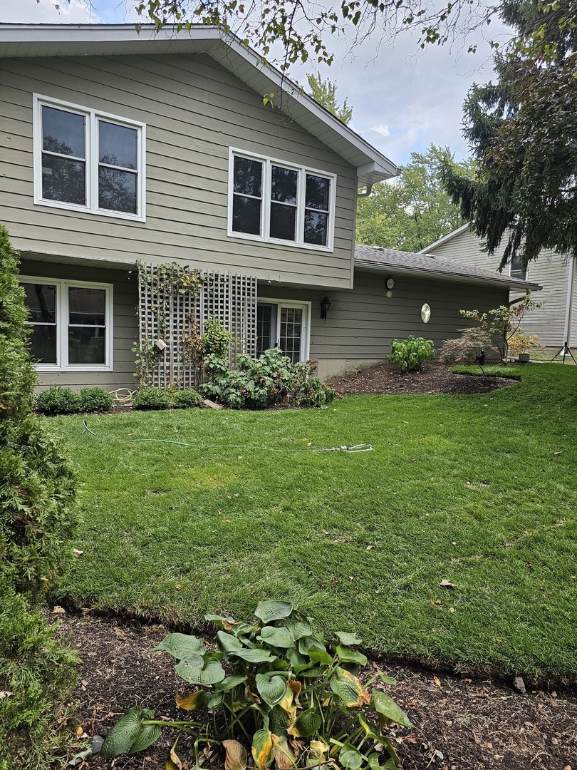 141 N Lancaster Drive, Bolingbrook, IL 60440