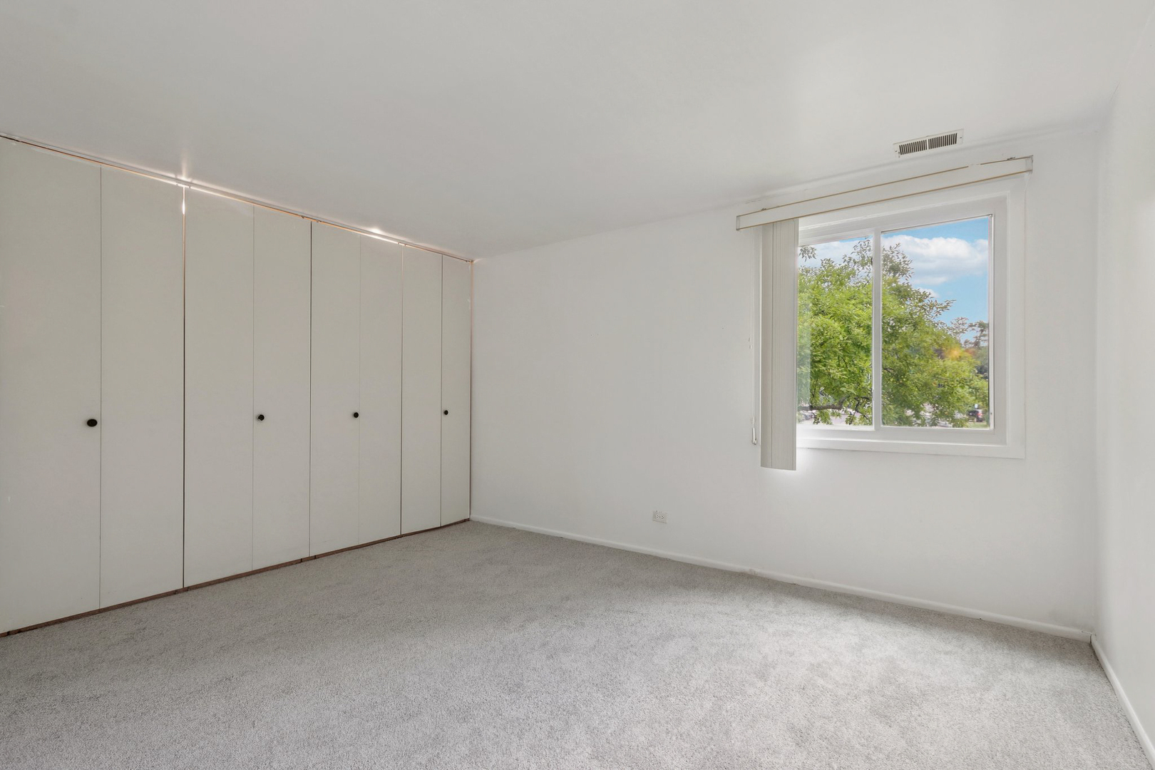 2650 Brookwood Way Drive #201B, Rolling Meadows, IL 60008