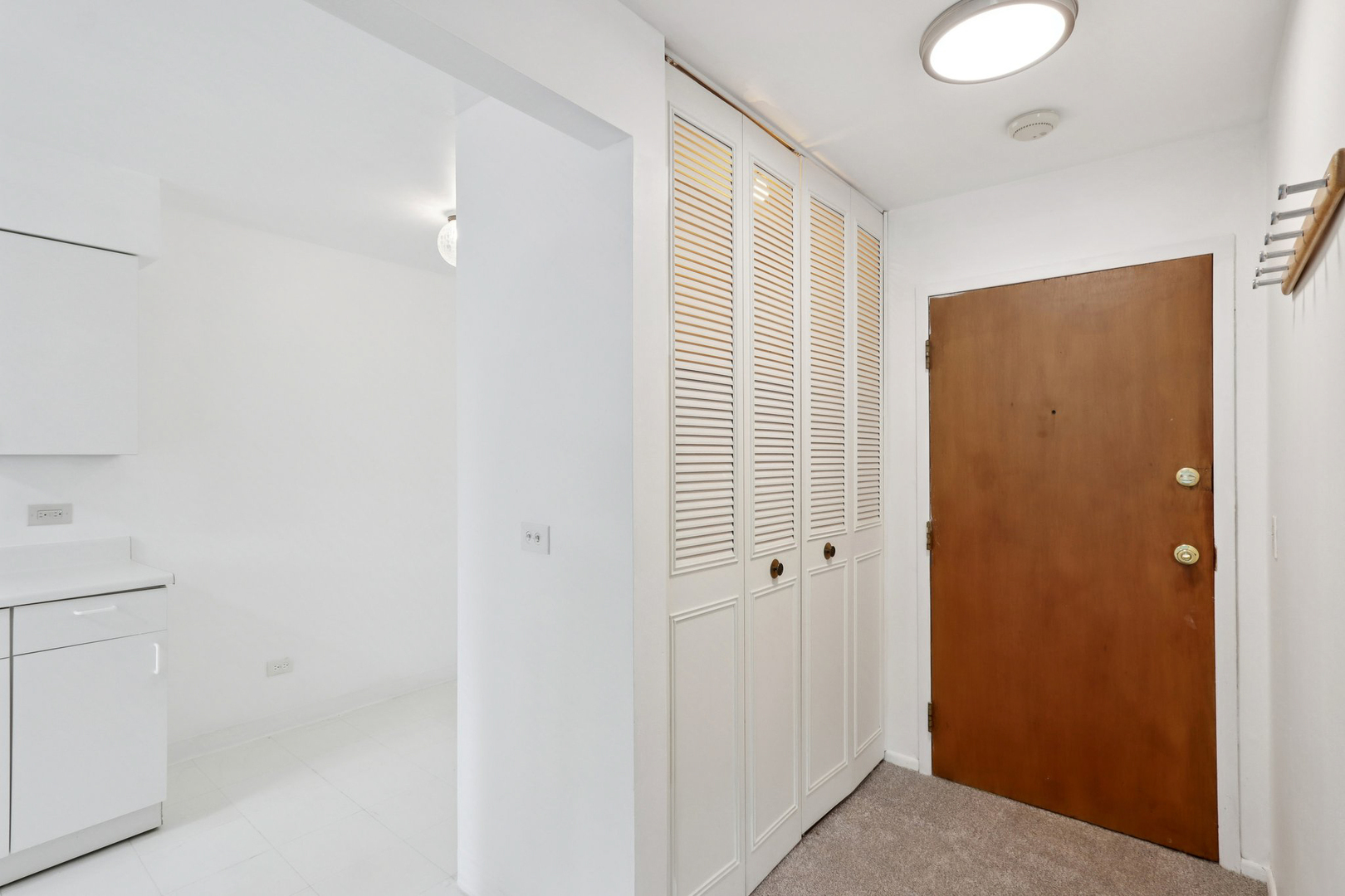 2650 Brookwood Way Drive #201B, Rolling Meadows, IL 60008