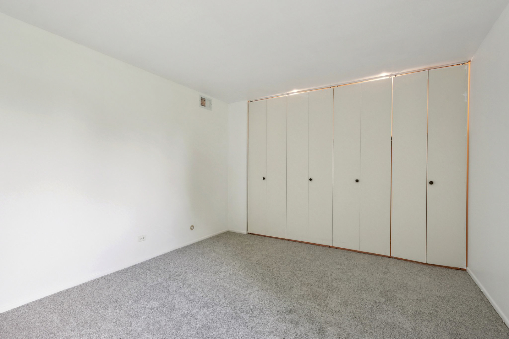 2650 Brookwood Way Drive #201B, Rolling Meadows, IL 60008