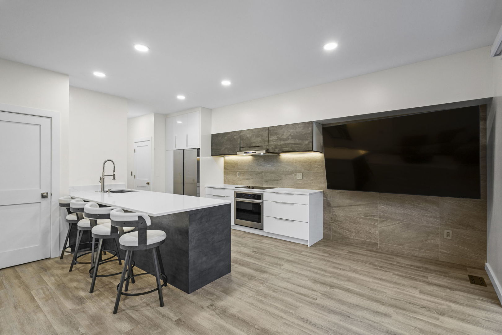 16530 Willow Walk Drive, Lockport, IL 60441