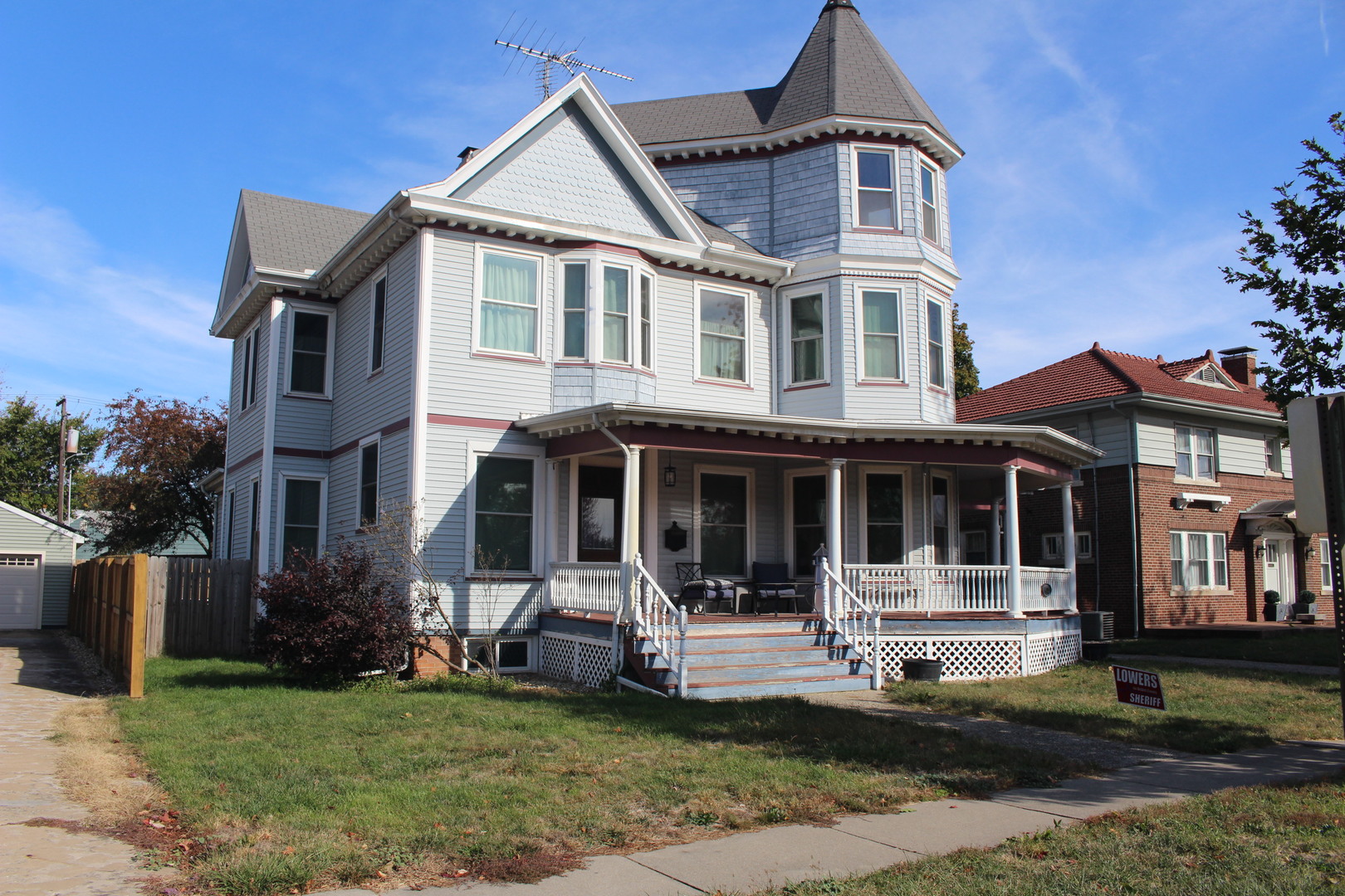 411 W Main Street, Clinton, IL 61727