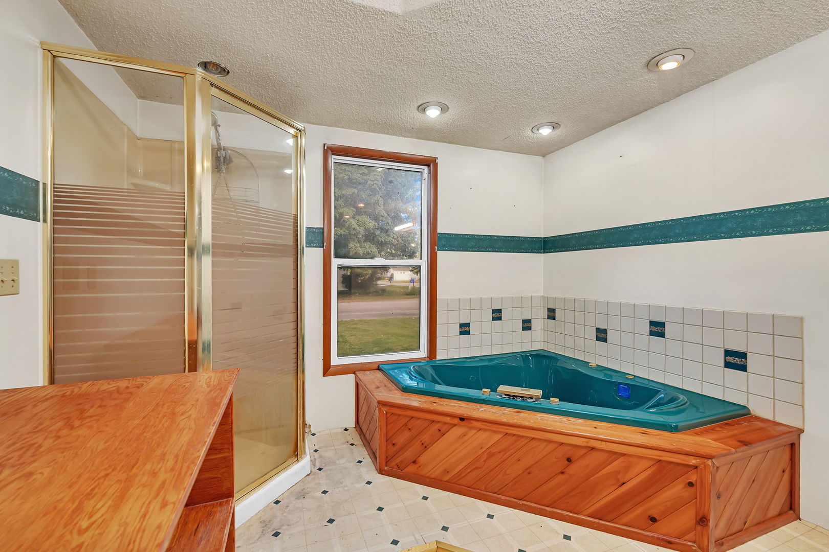 1636 N 4012th Road, Earlville, IL 60518