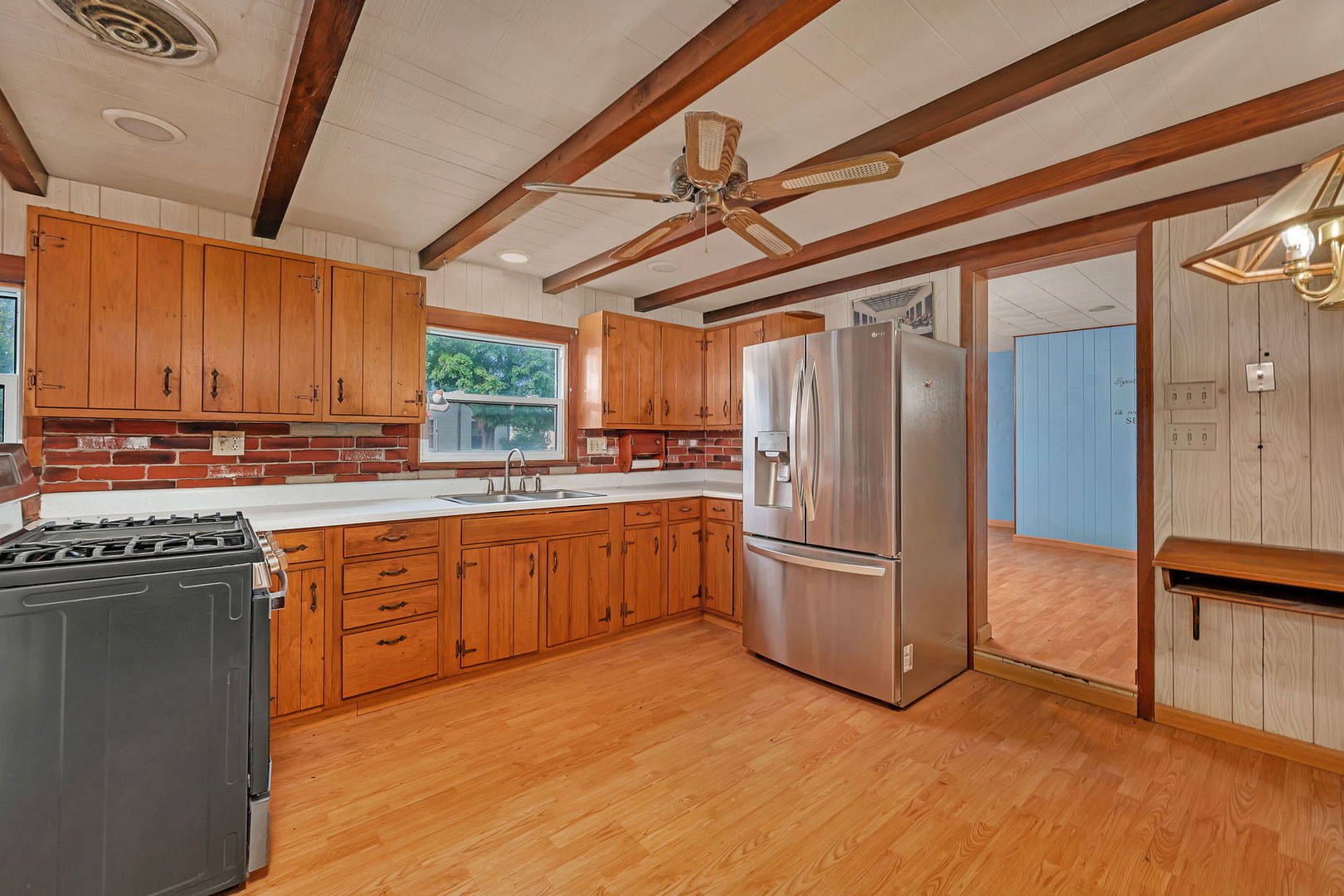 1636 N 4012th Road, Earlville, IL 60518