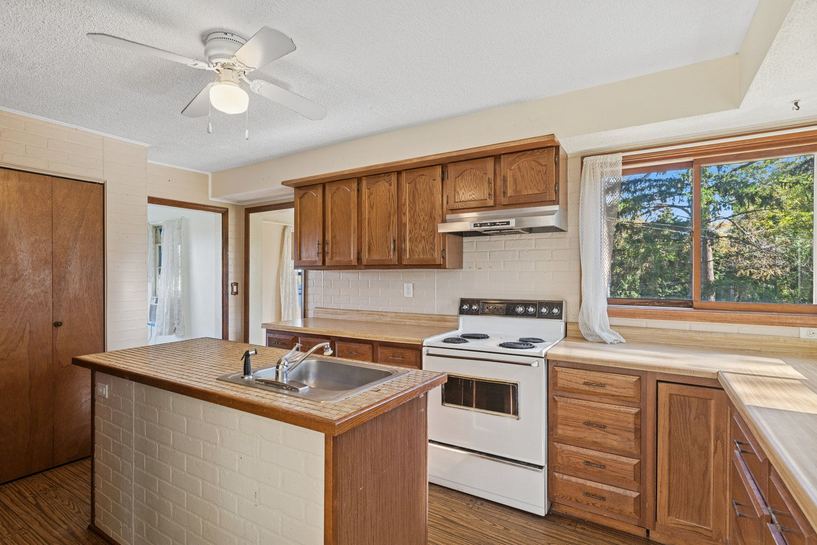 23689 W Old Petite Lake Road, Lake Villa, IL 60046