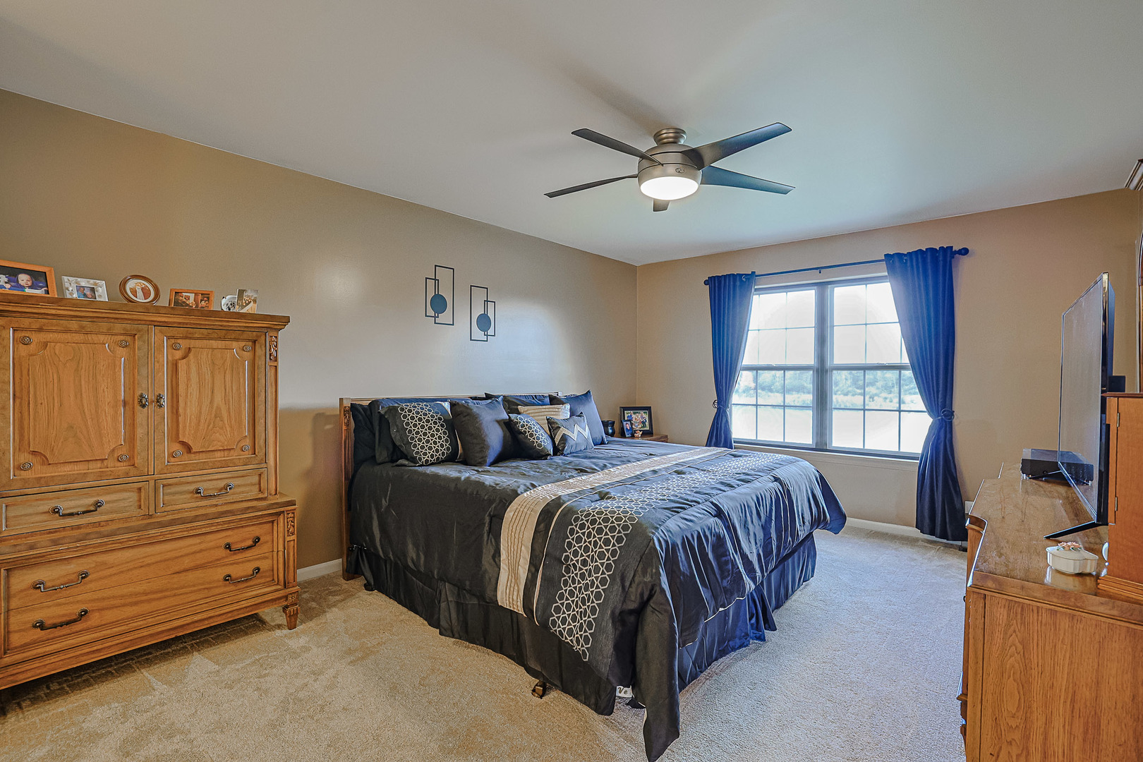 1242 Prairie View Parkway, Cary, IL 60013