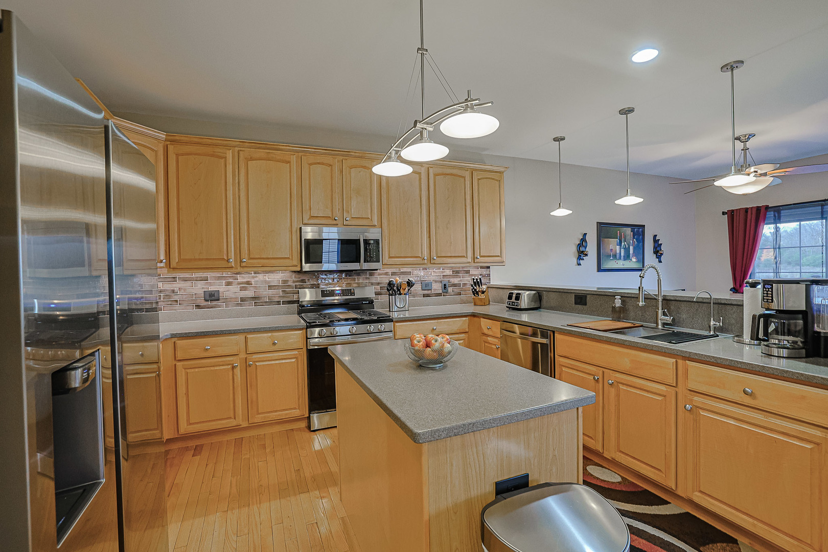 1242 Prairie View Parkway, Cary, IL 60013