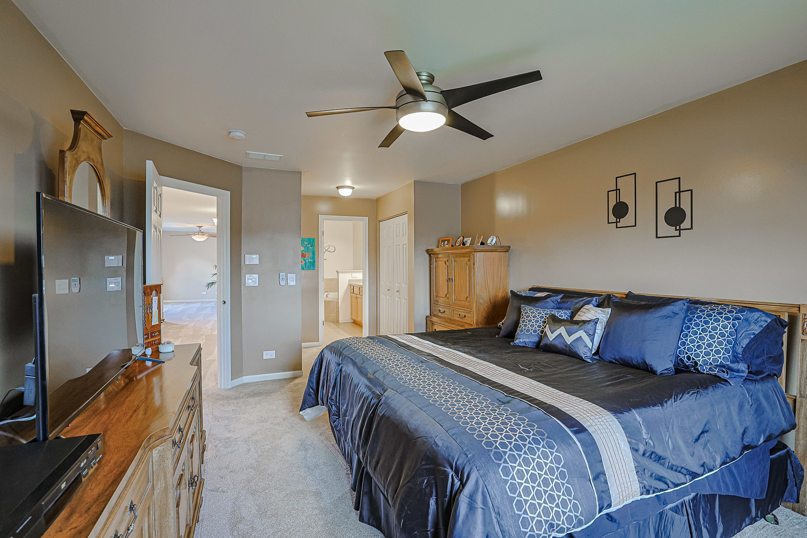 1242 Prairie View Parkway, Cary, IL 60013