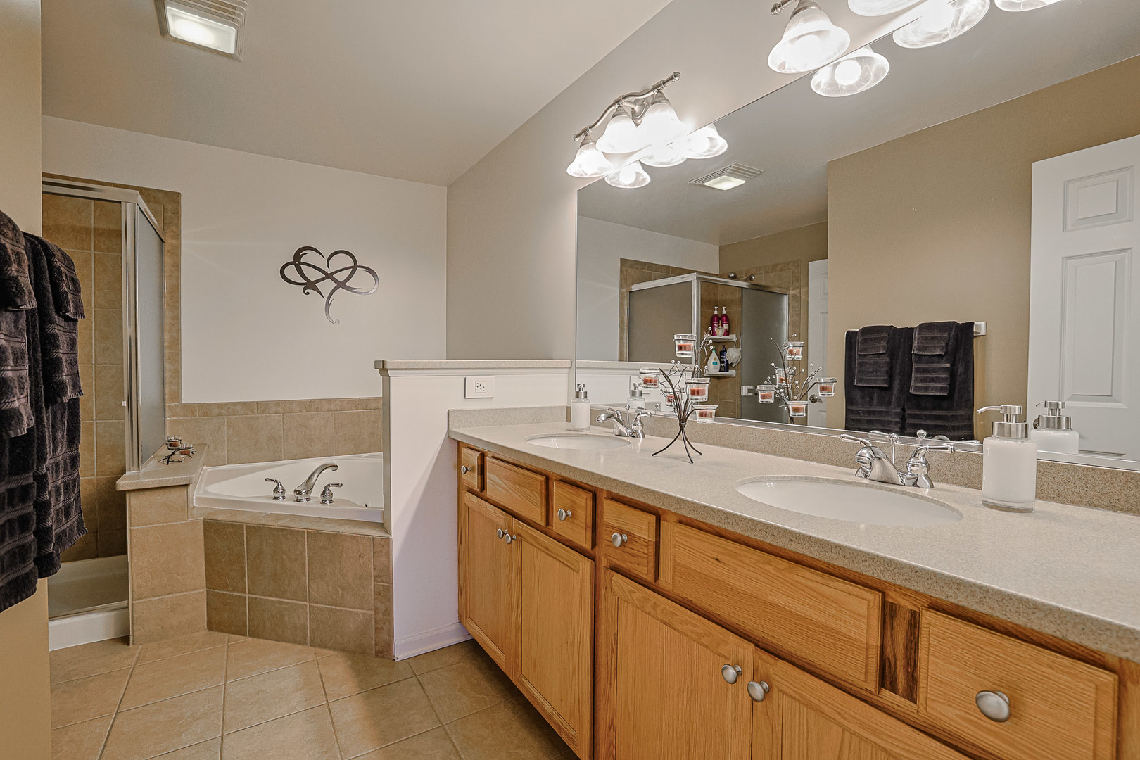 1242 Prairie View Parkway, Cary, IL 60013