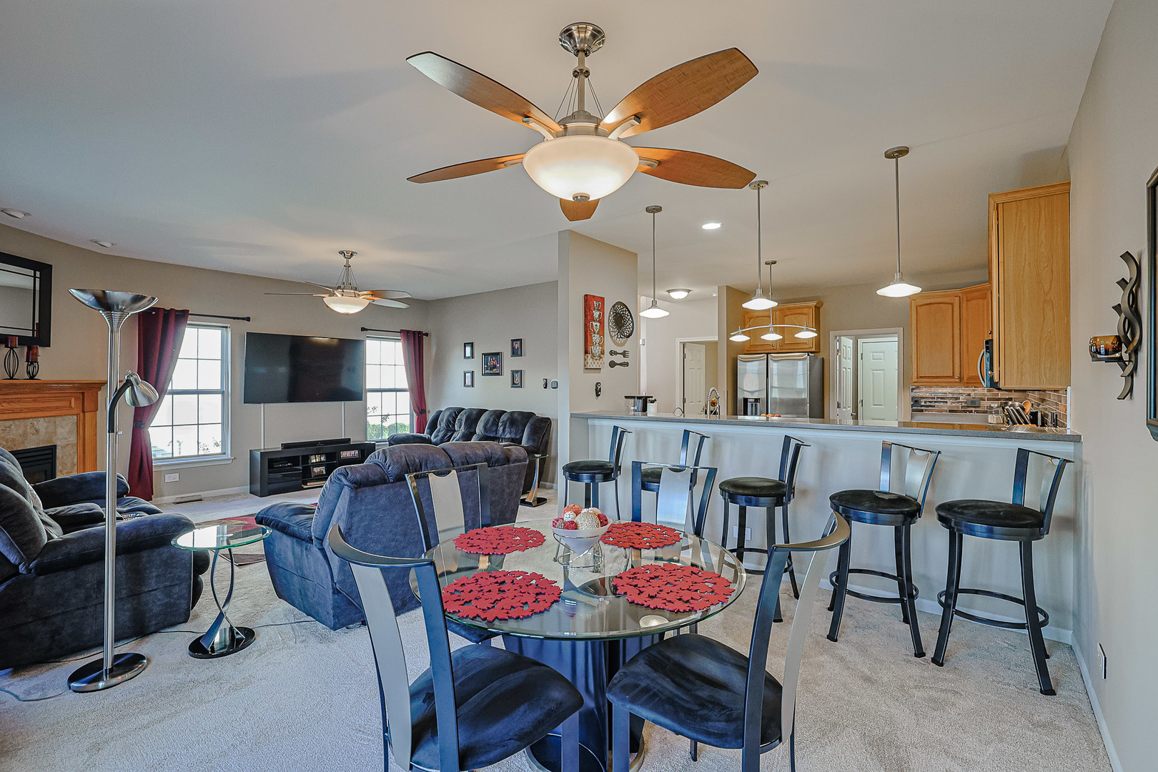 1242 Prairie View Parkway, Cary, IL 60013