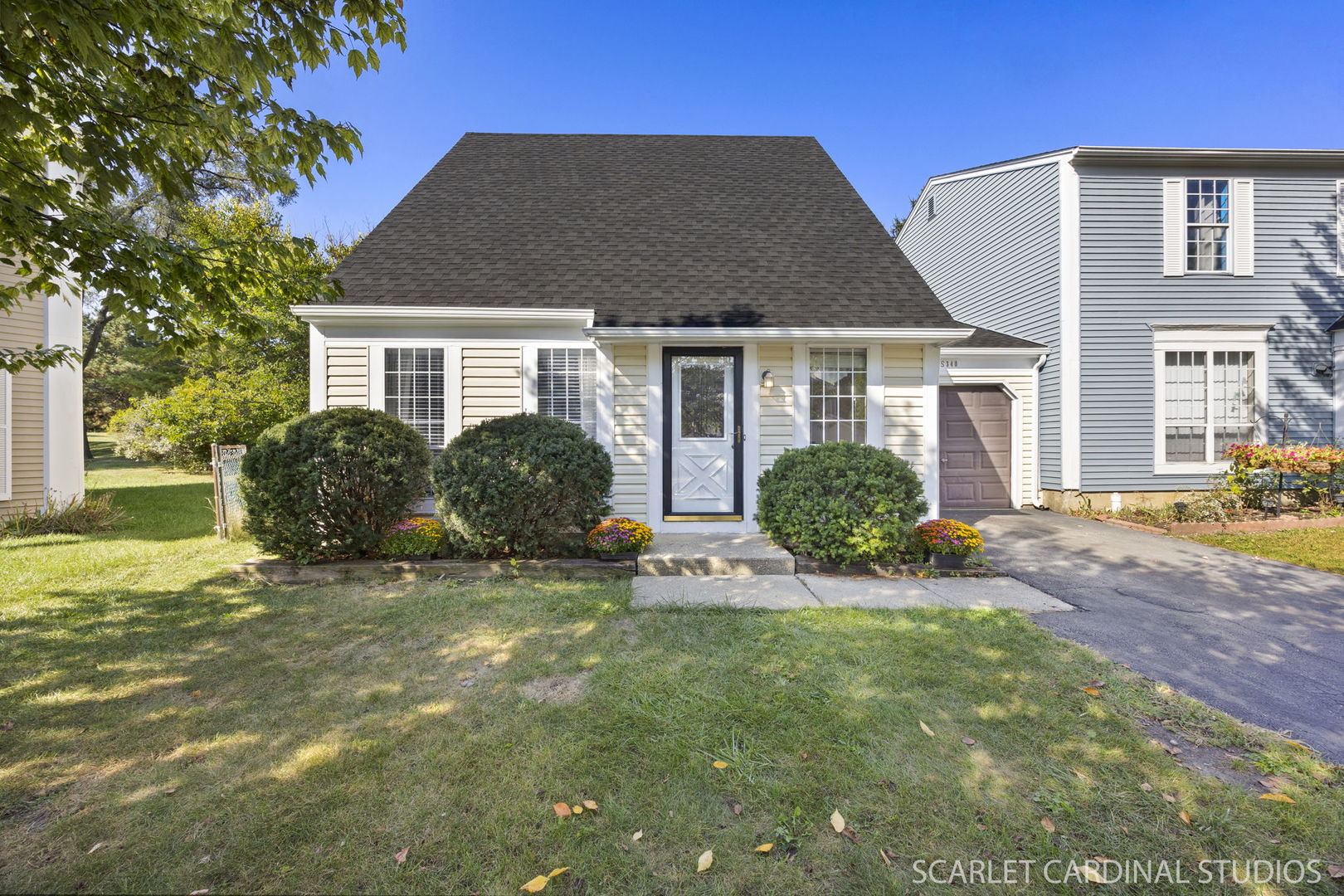 3S340 Blackthorn Lane, Warrenville, IL 60555