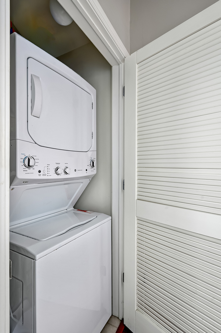 1335 S PRAIRIE Avenue #1504, Chicago, IL 60605