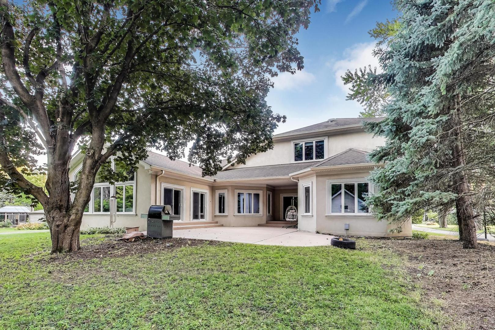 650 W Echo Lane, Palatine, IL 60067