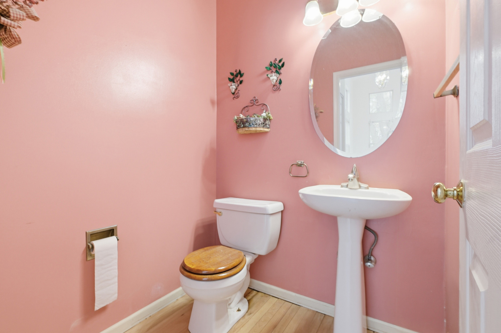 684 N Autumn Circle, Lindenhurst, IL 60046