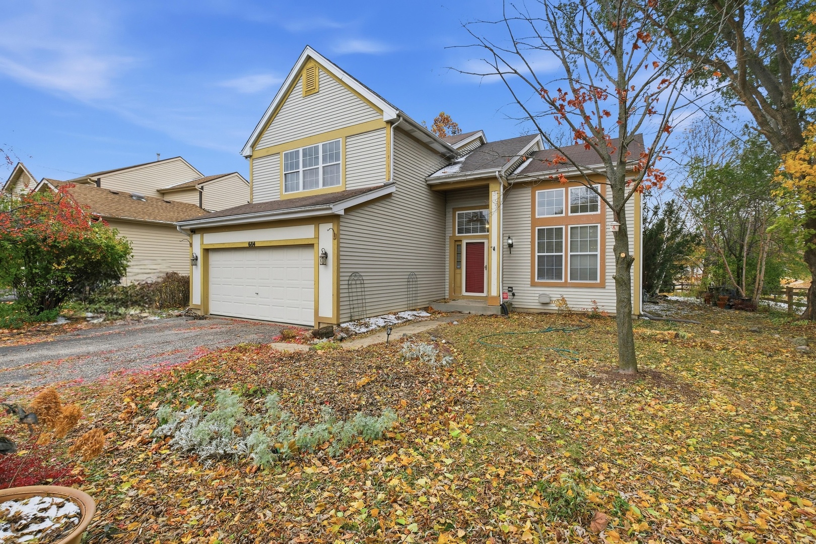 684 N Autumn Circle, Lindenhurst, IL 60046