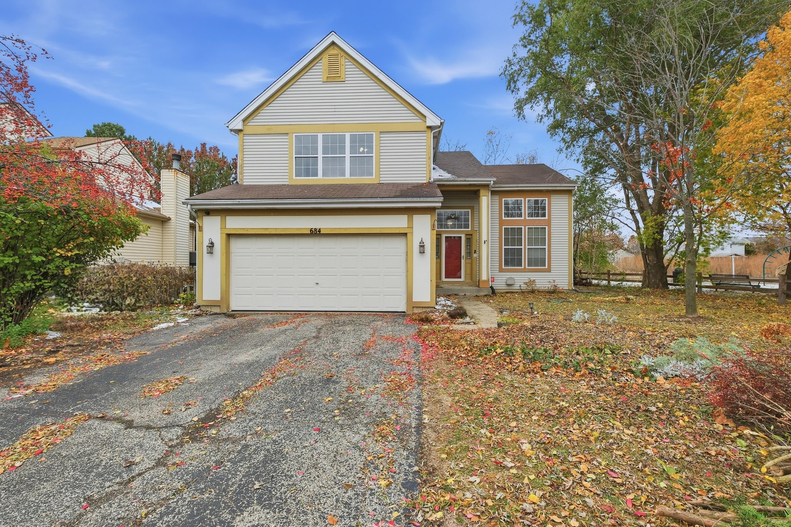 684 N Autumn Circle, Lindenhurst, IL 60046
