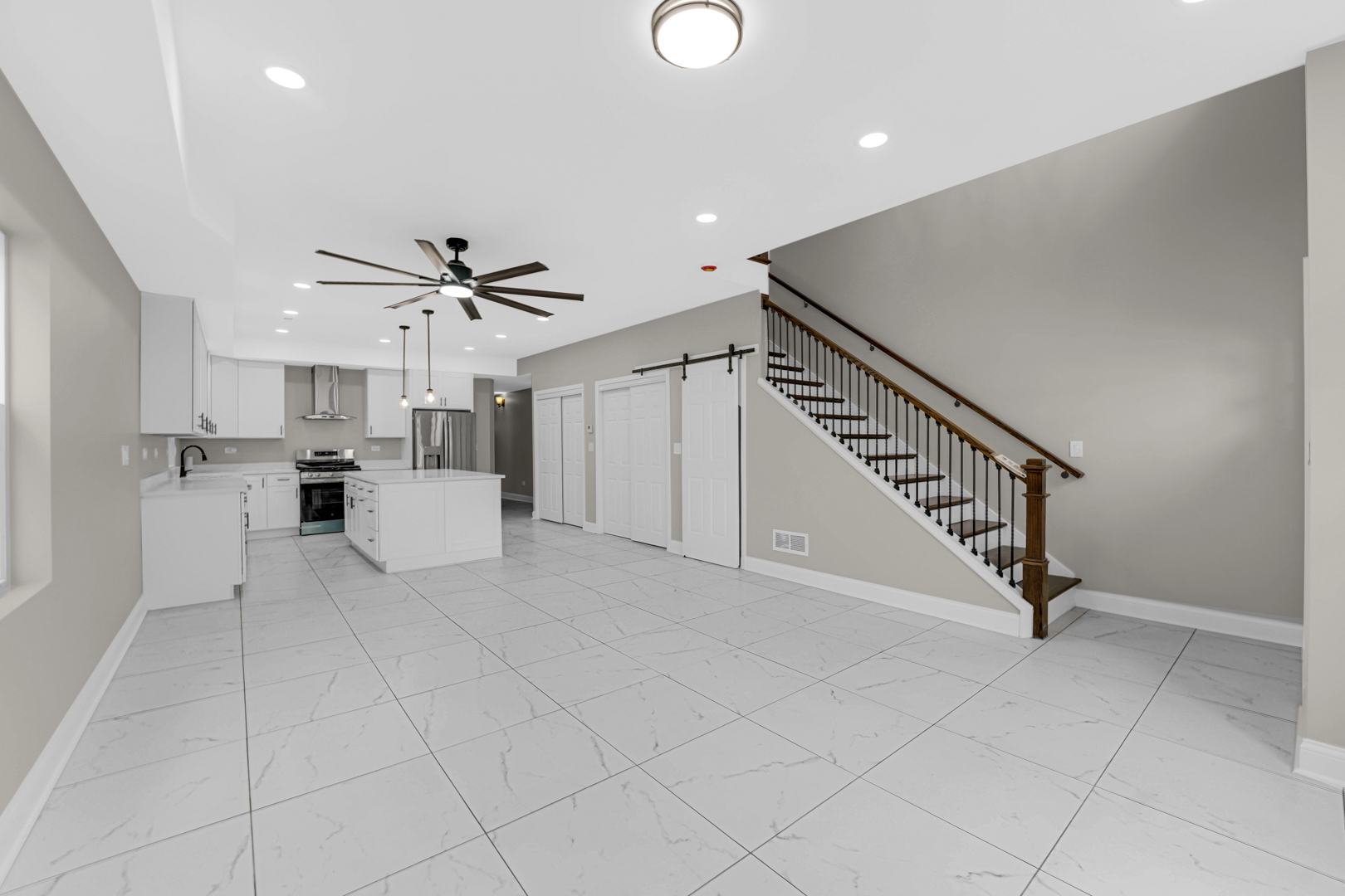 131 N 21st Avenue, Melrose Park, IL 60160