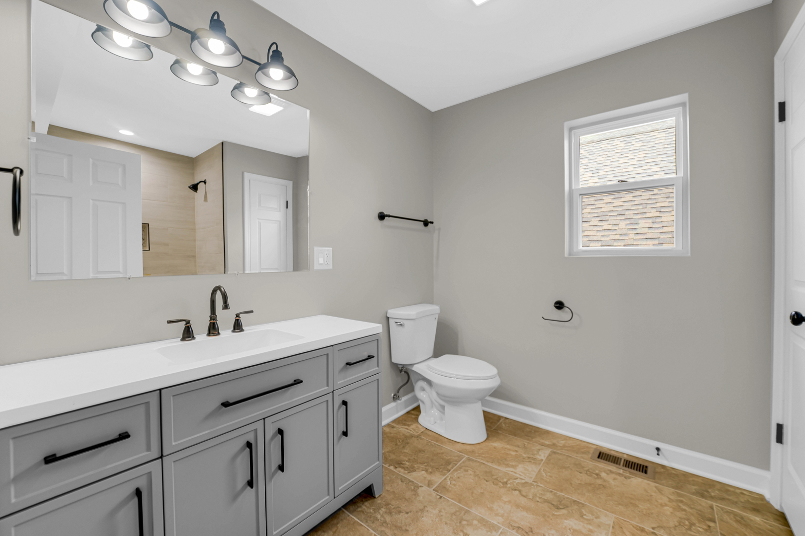 131 N 21st Avenue, Melrose Park, IL 60160