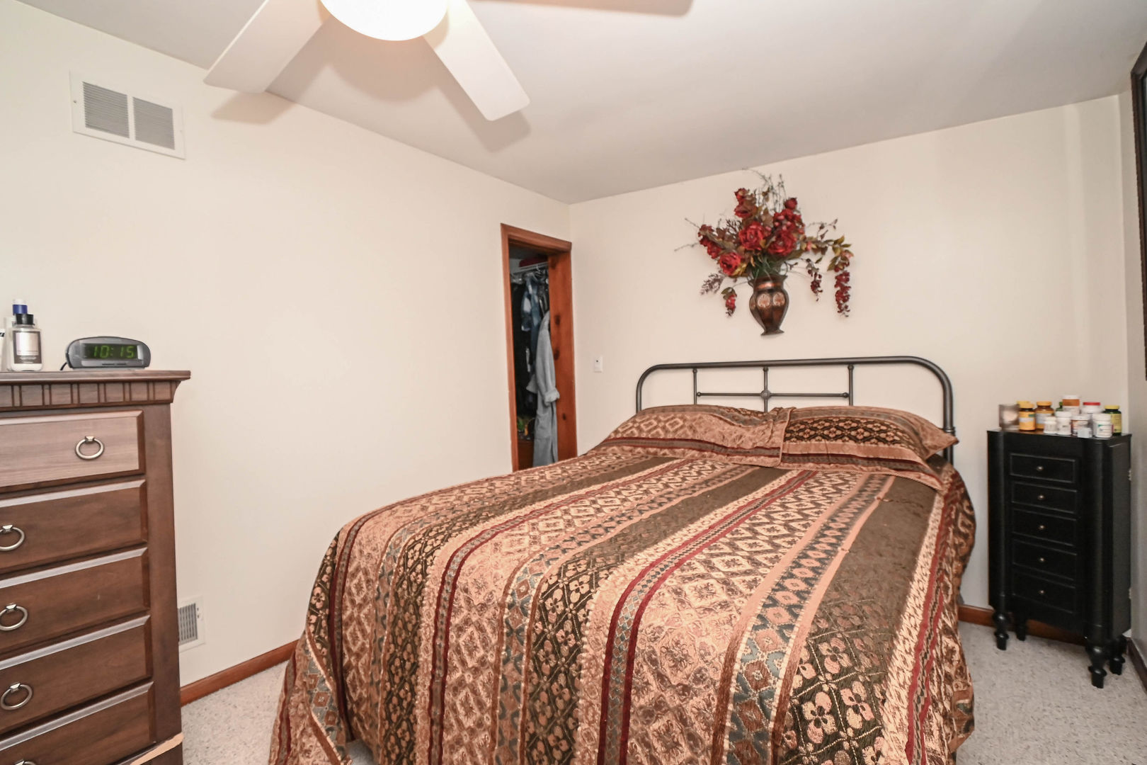 2350 N Lewis Avenue, Waukegan, IL 60087