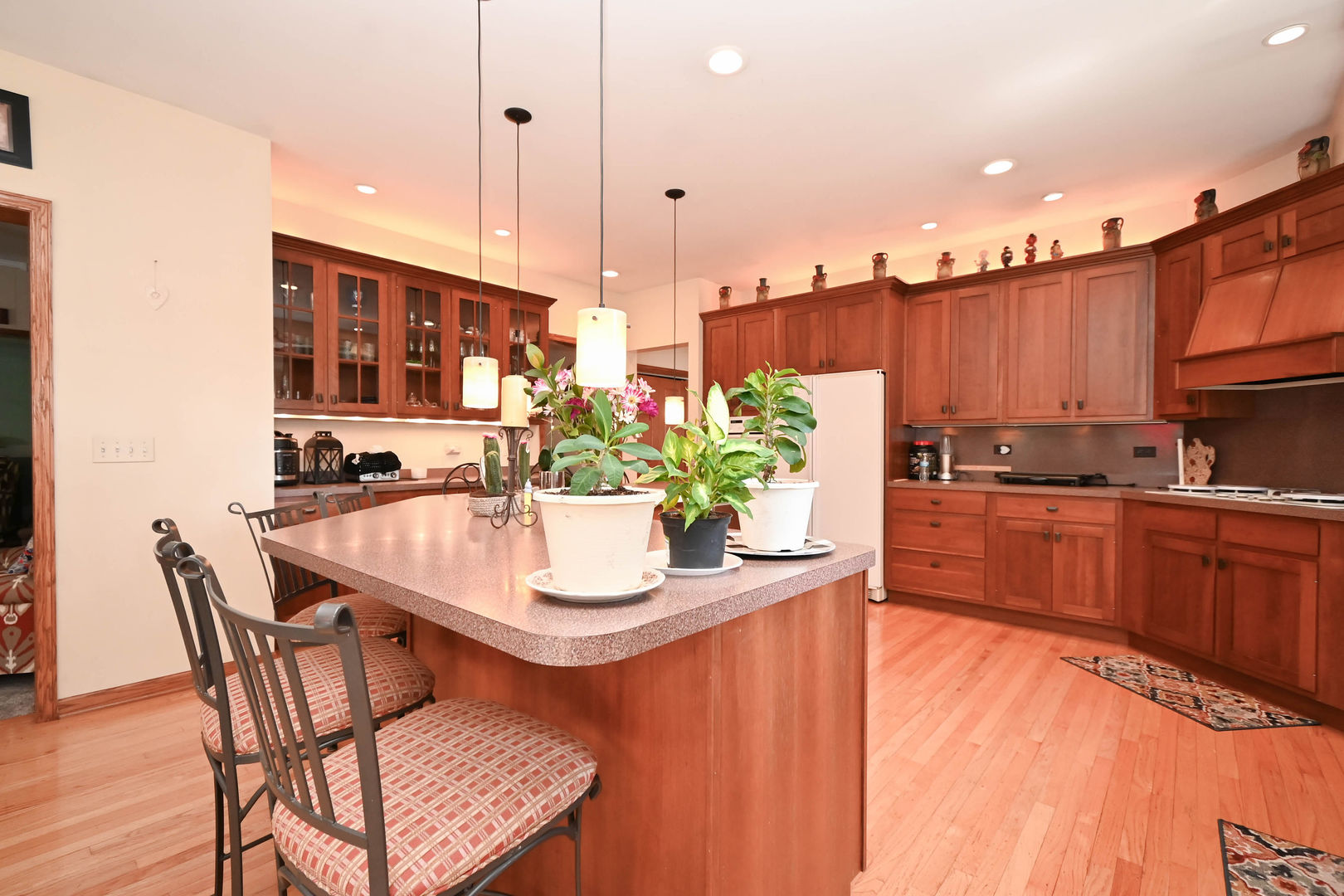 2350 N Lewis Avenue, Waukegan, IL 60087