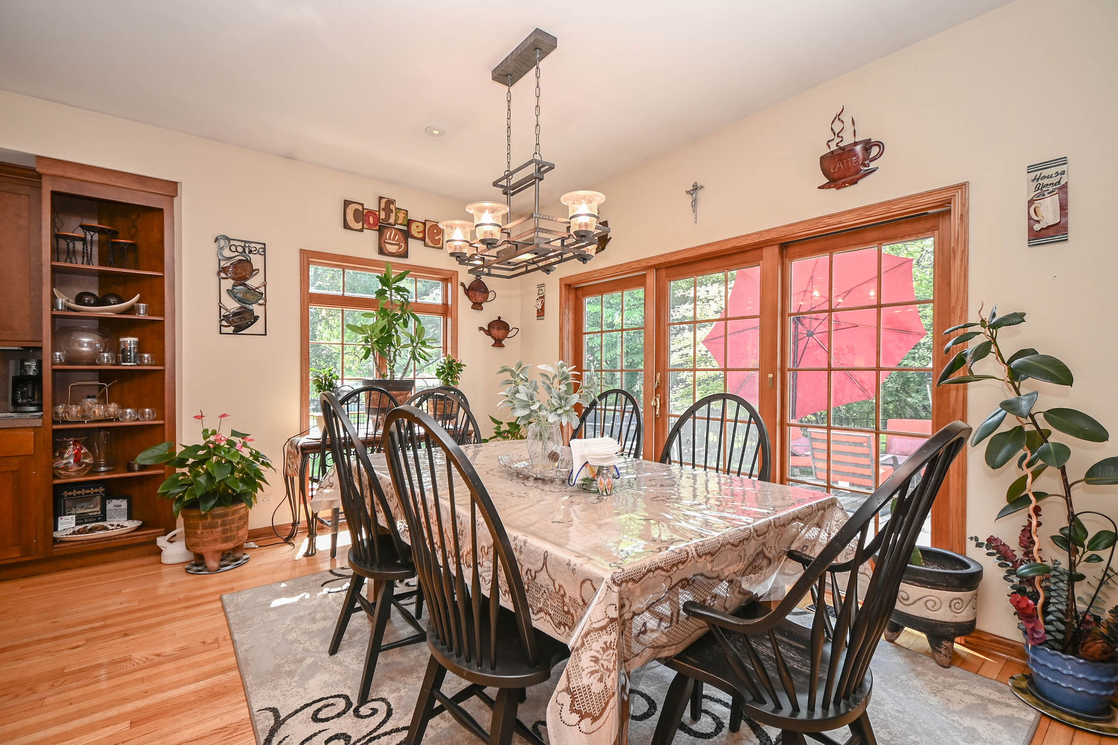 2350 N Lewis Avenue, Waukegan, IL 60087