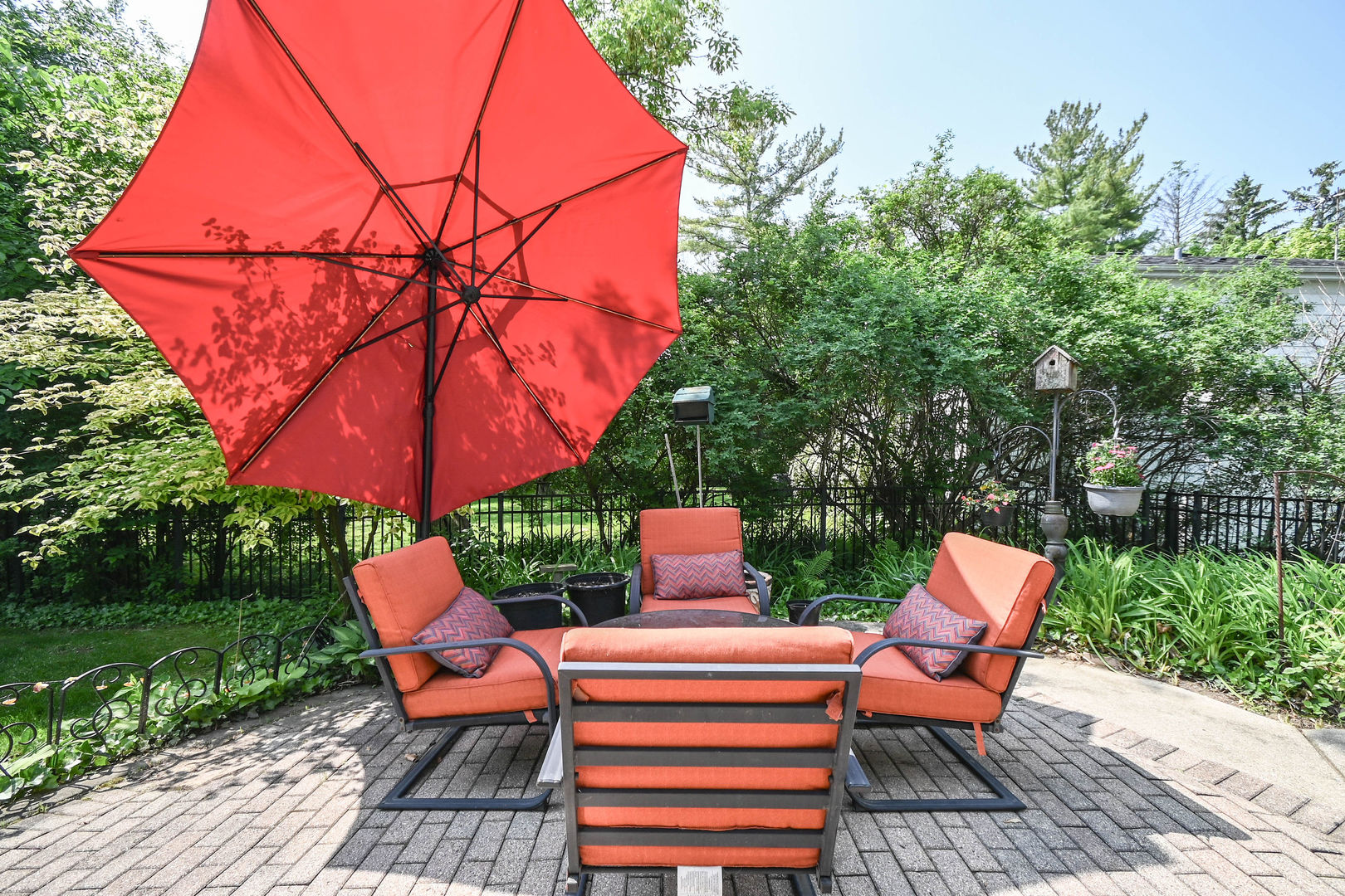 2350 N Lewis Avenue, Waukegan, IL 60087