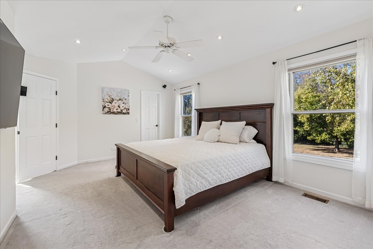 1300 Alexandra Boulevard, Crystal Lake, IL 60014