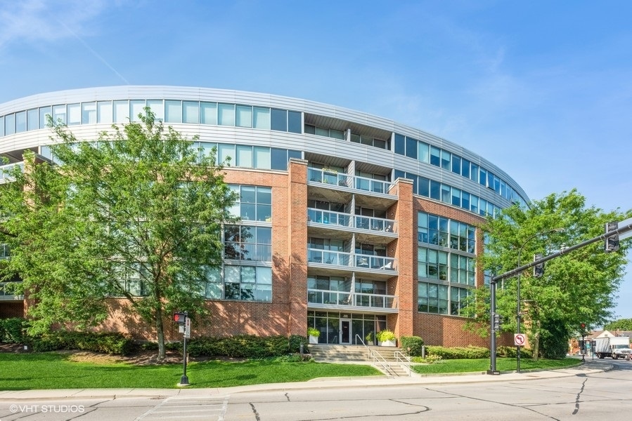 1228 EMERSON Street #304, Evanston, IL 60201