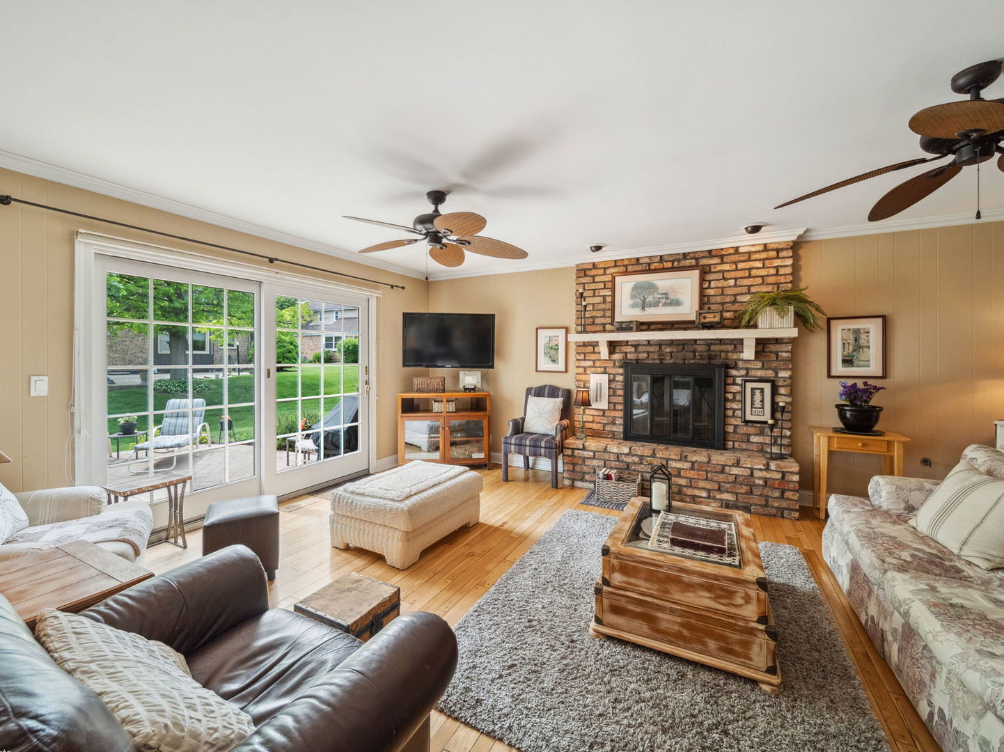 2s658 Avenue Vendome, Oak Brook, IL 60523