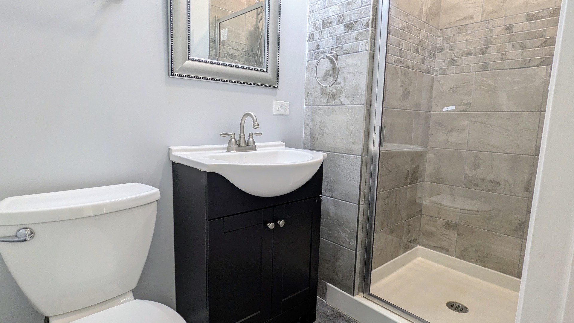 650 Shining Water Drive, Carol Stream, IL 60188