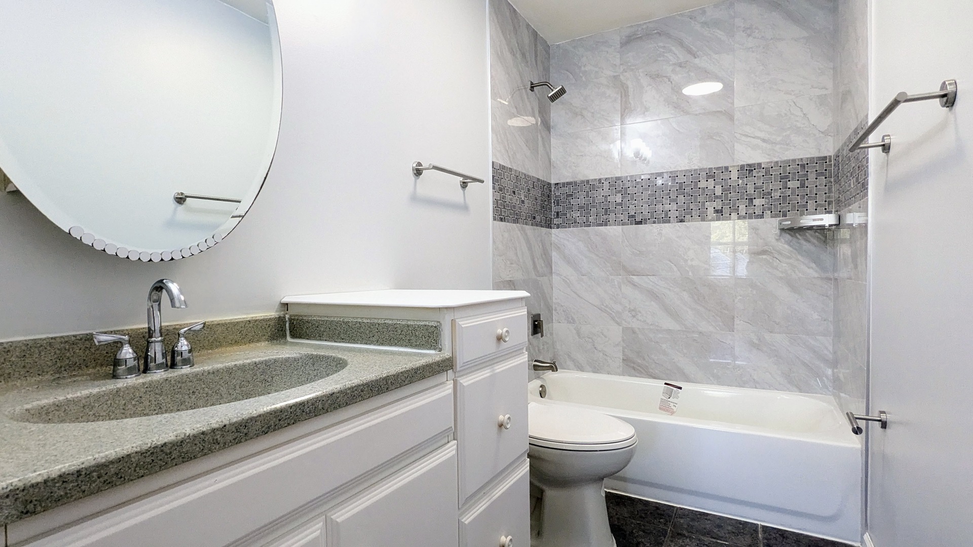 650 Shining Water Drive, Carol Stream, IL 60188