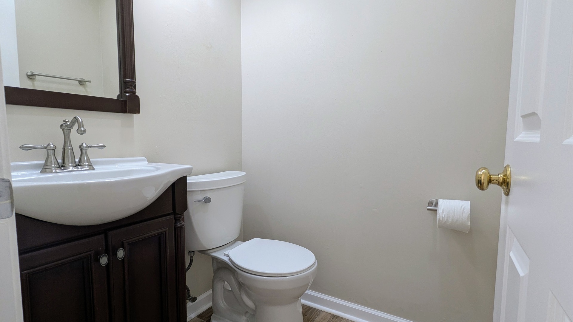 650 Shining Water Drive, Carol Stream, IL 60188