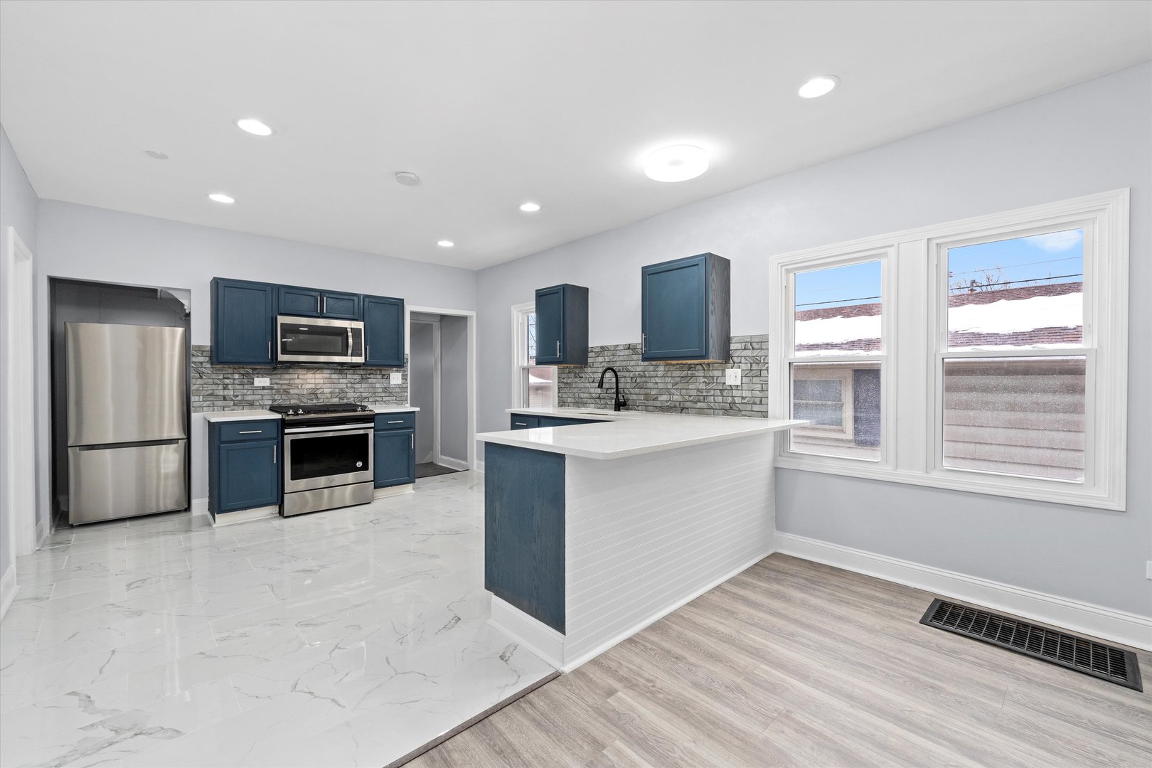 3333 Halsted Street, Steger, IL 60475