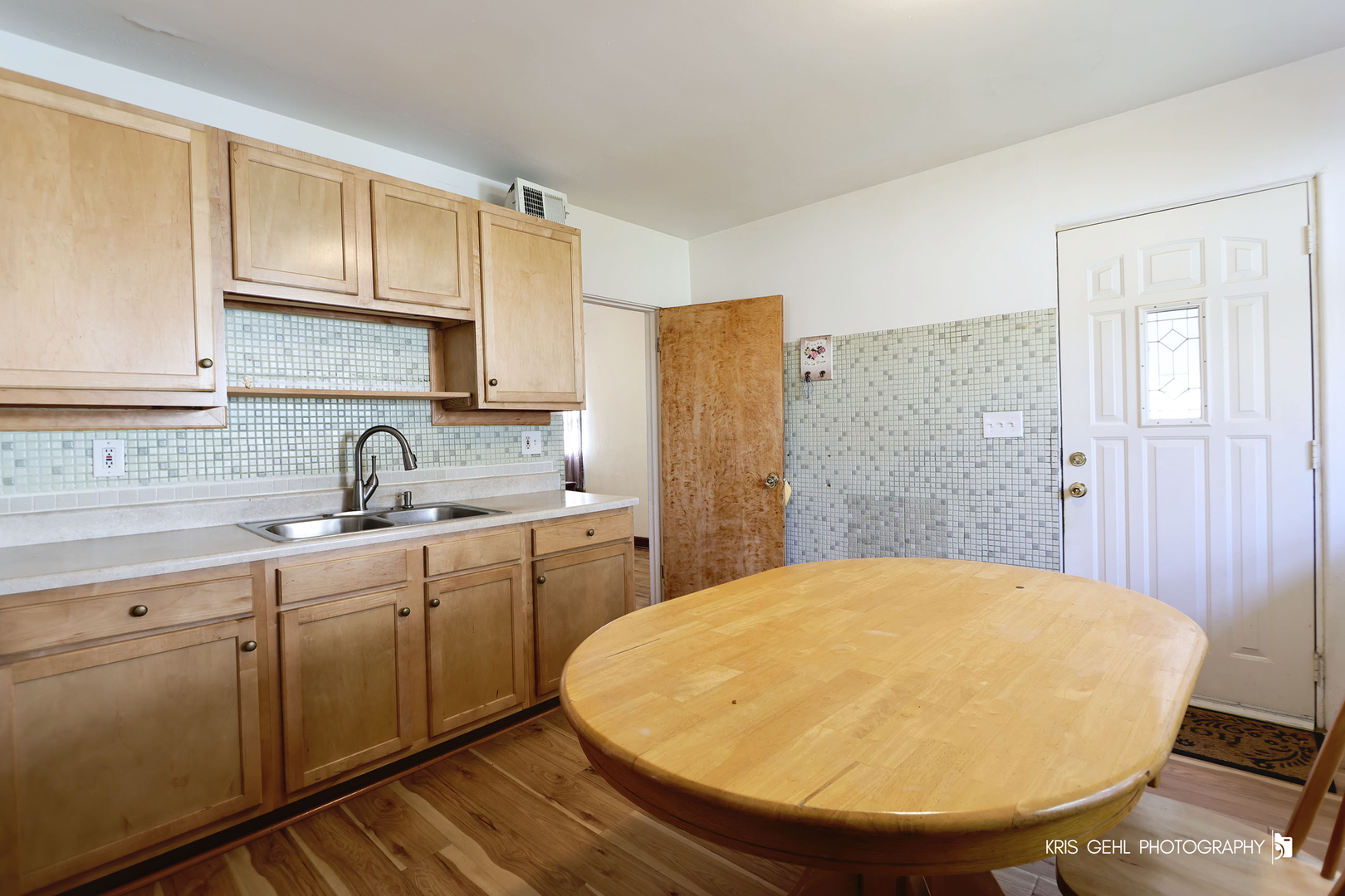 428 N Poplar Street, Waukegan, IL 60085