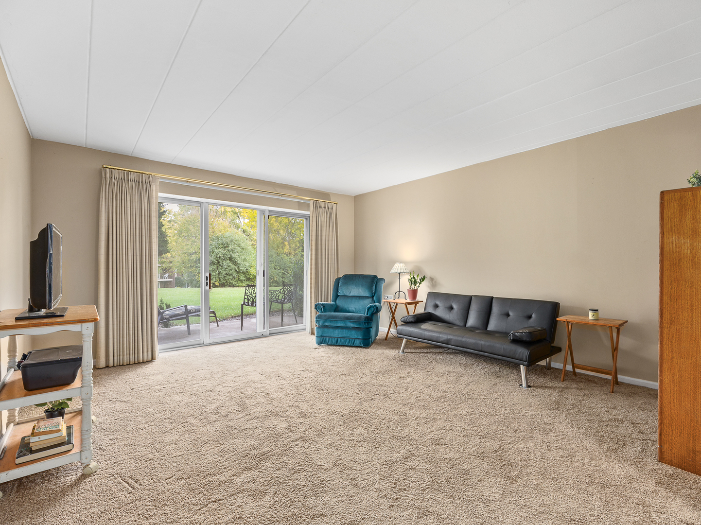 5540 Walnut Avenue #33A, Downers Grove, IL 60515