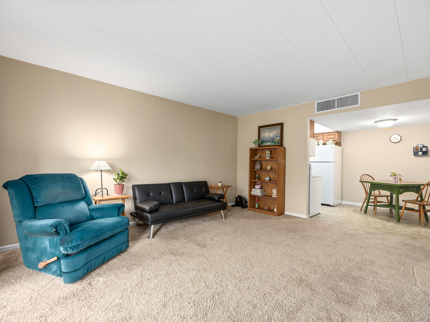 5540 Walnut Avenue #33A, Downers Grove, IL 60515
