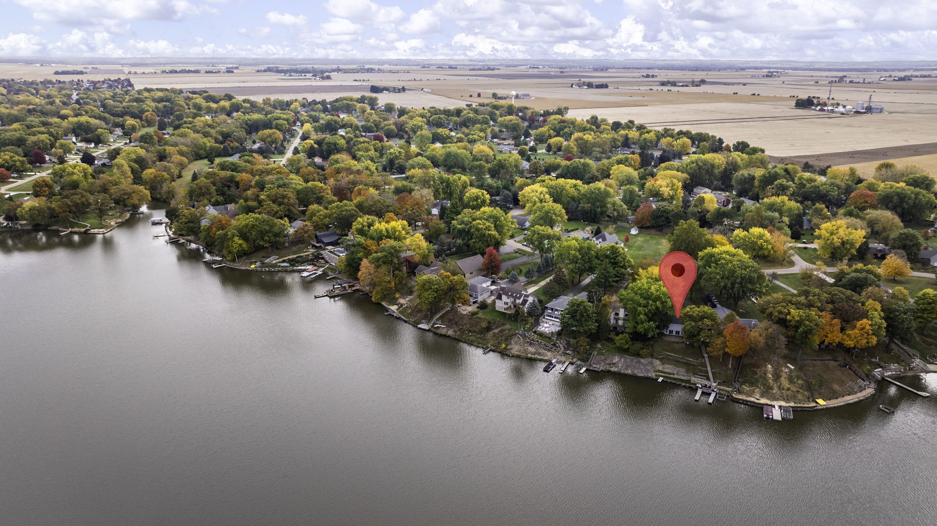 848 Lake Holiday Drive, Sandwich, IL 60548